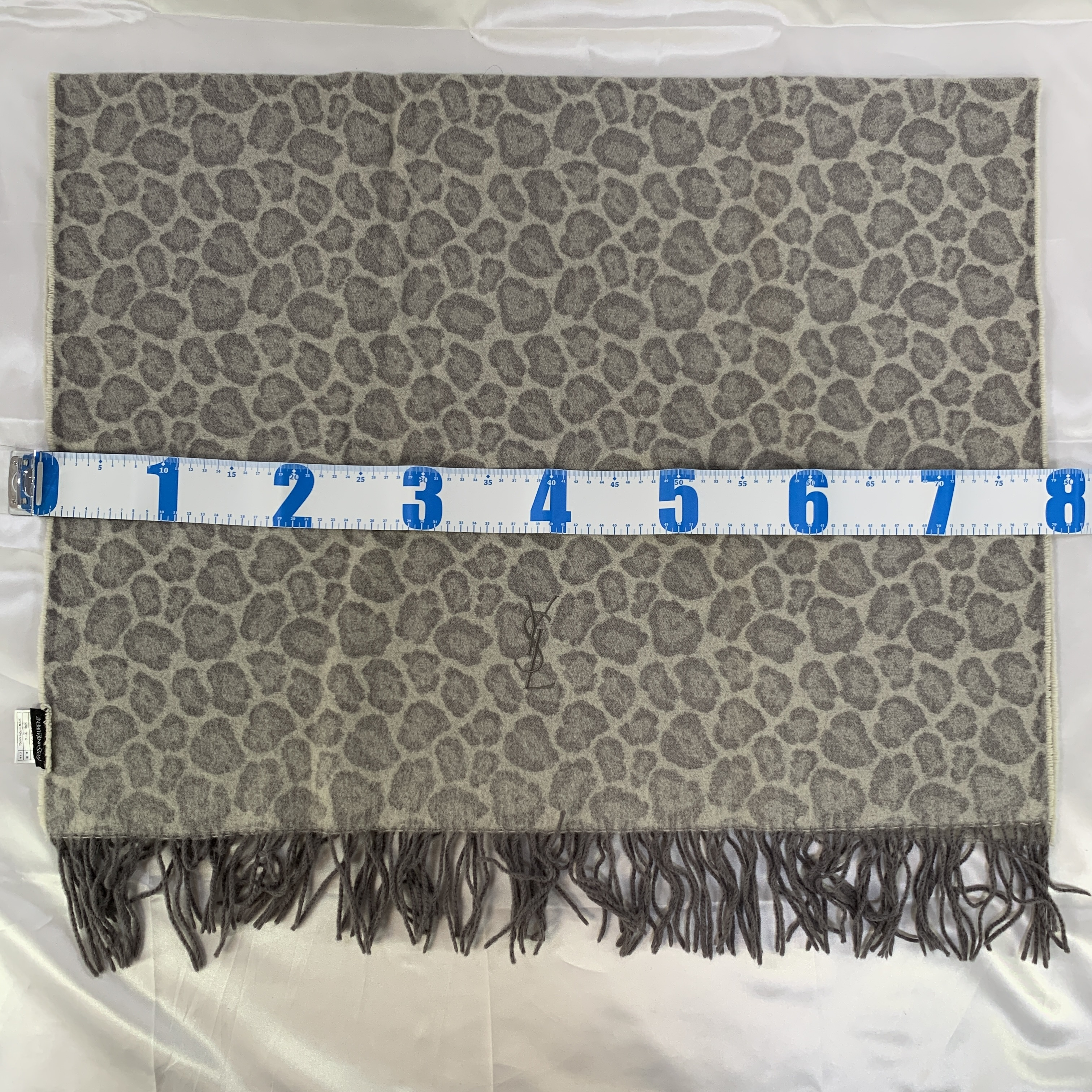 blankets, stoles, and other accessories — view 2