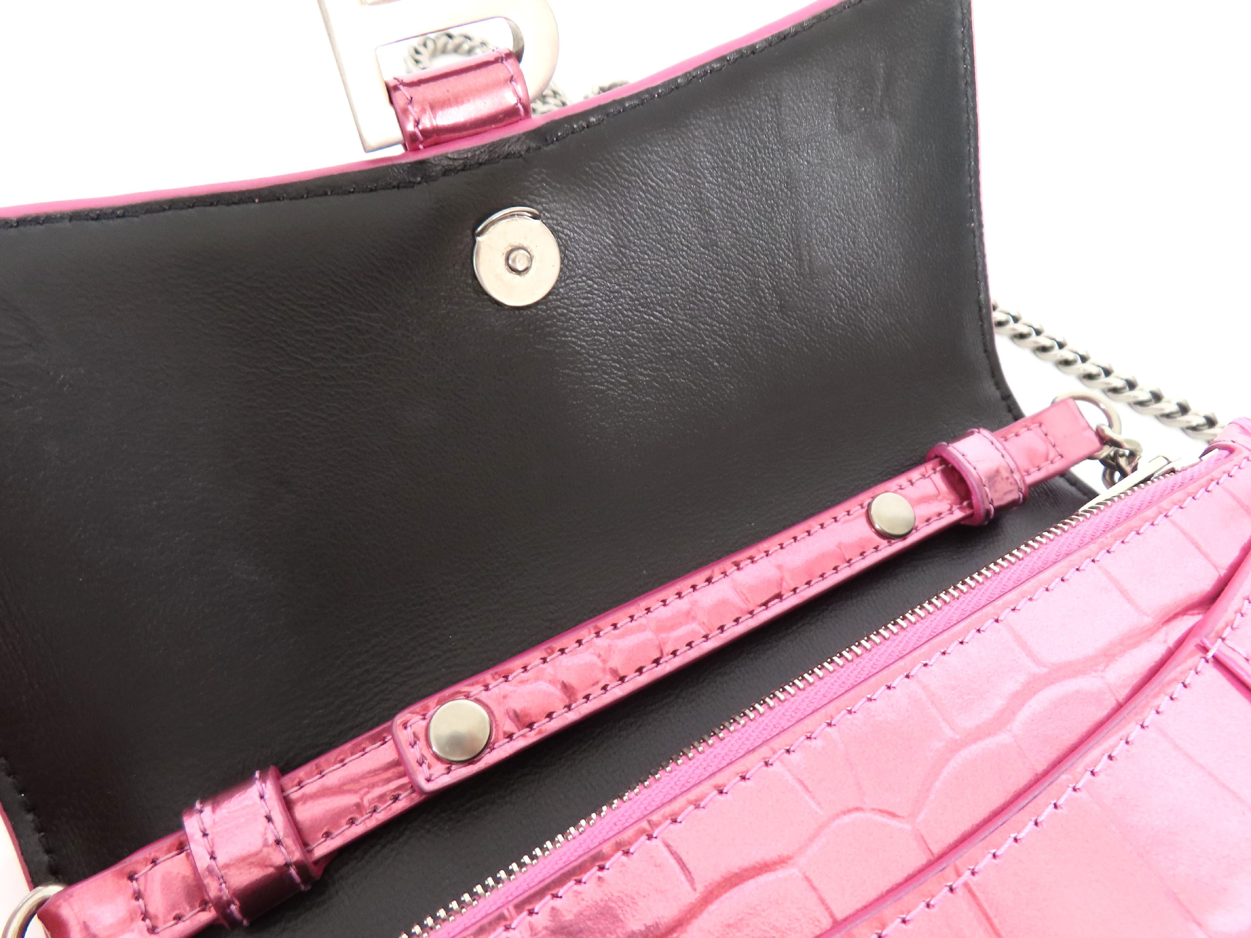 Hourglass Mini Chain Wallet 656050 1S4NY Embossed Leather Shoulder Bag — view 9