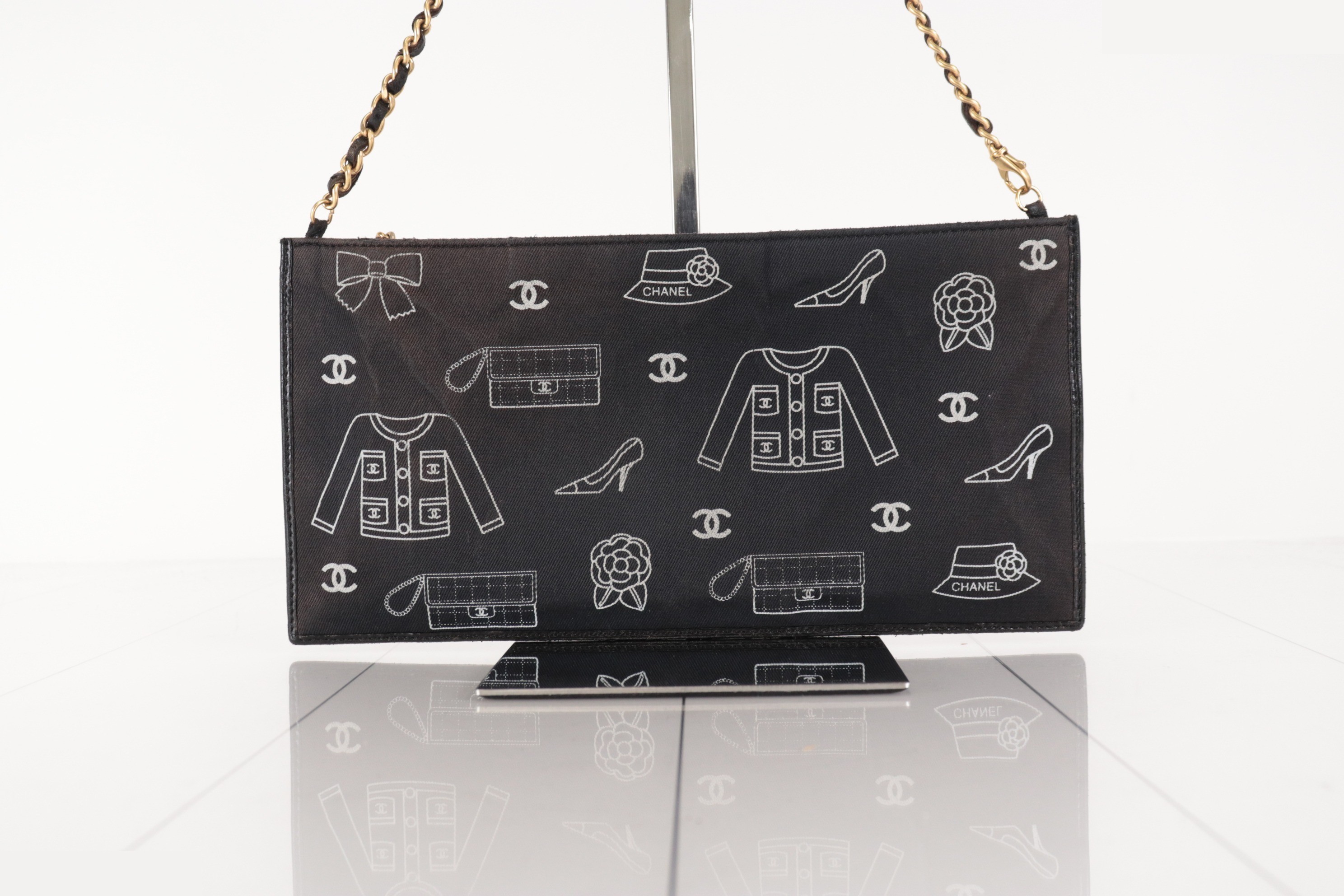 Icon Canvas Chain Shoulder Bag, Series 7 — view 3