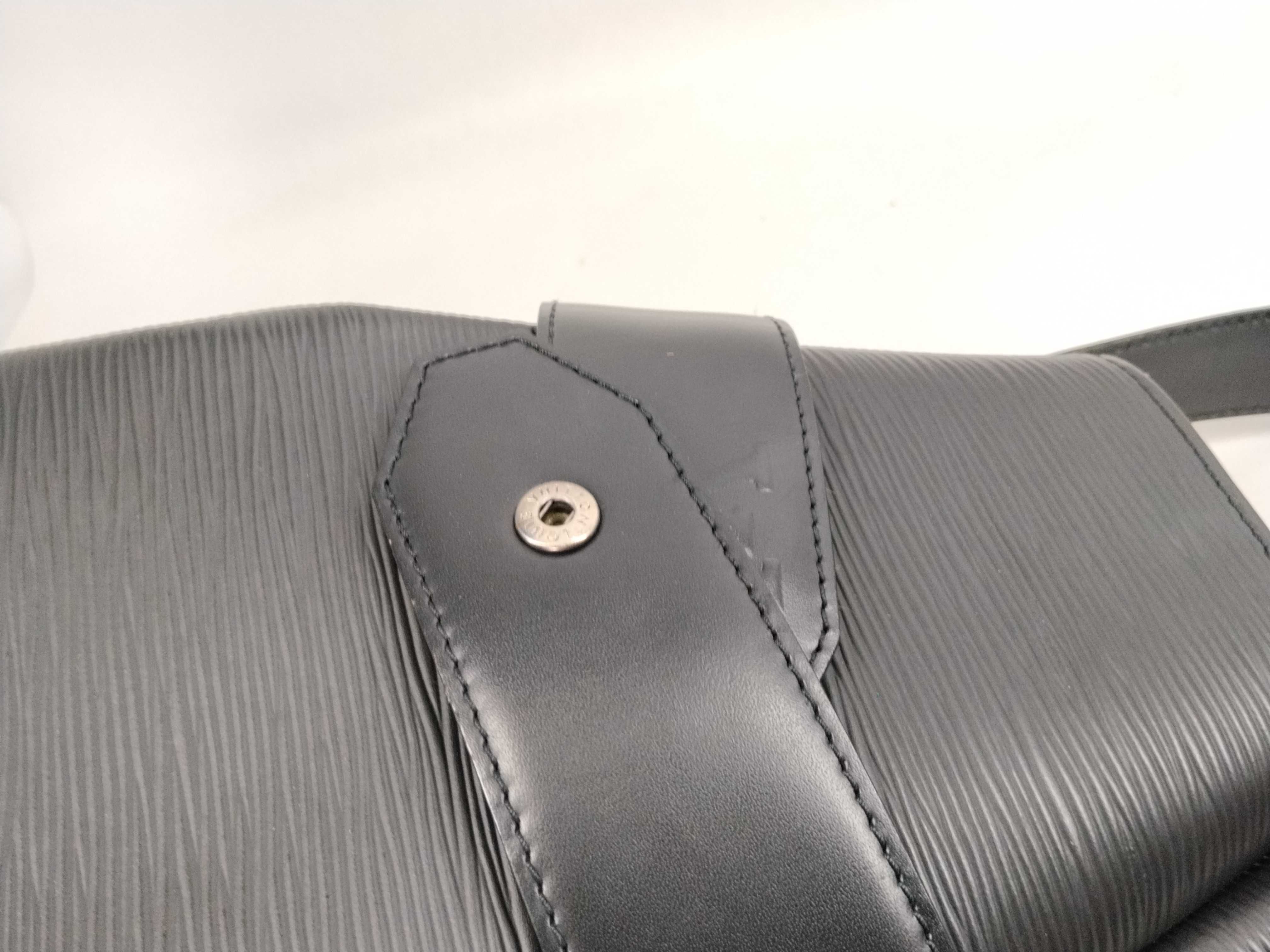 Epi Sac Depaule M80155 Shoulder Bag — view 8