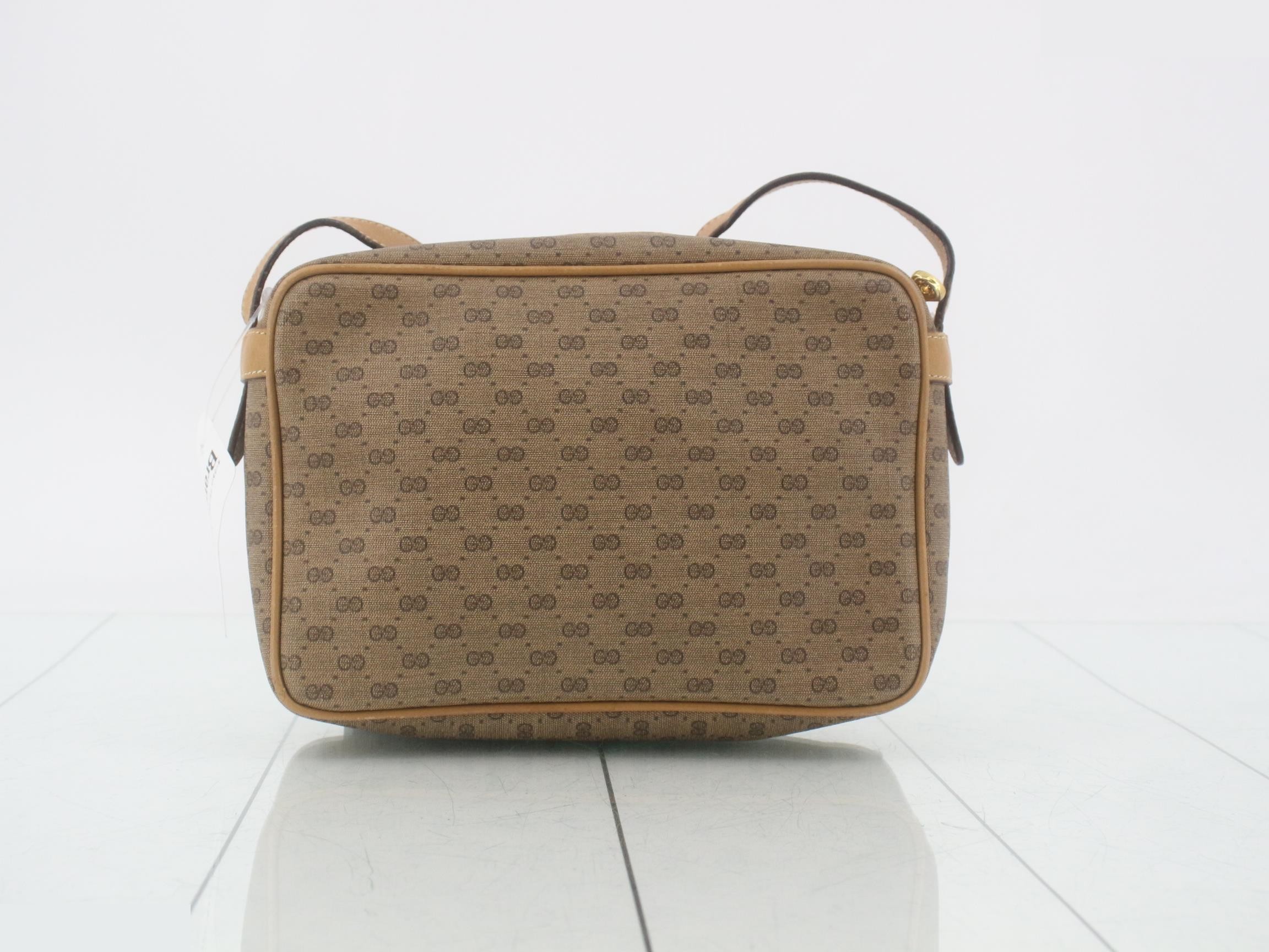 GG Canvas (Bag) - Shoulder Bag — view 2