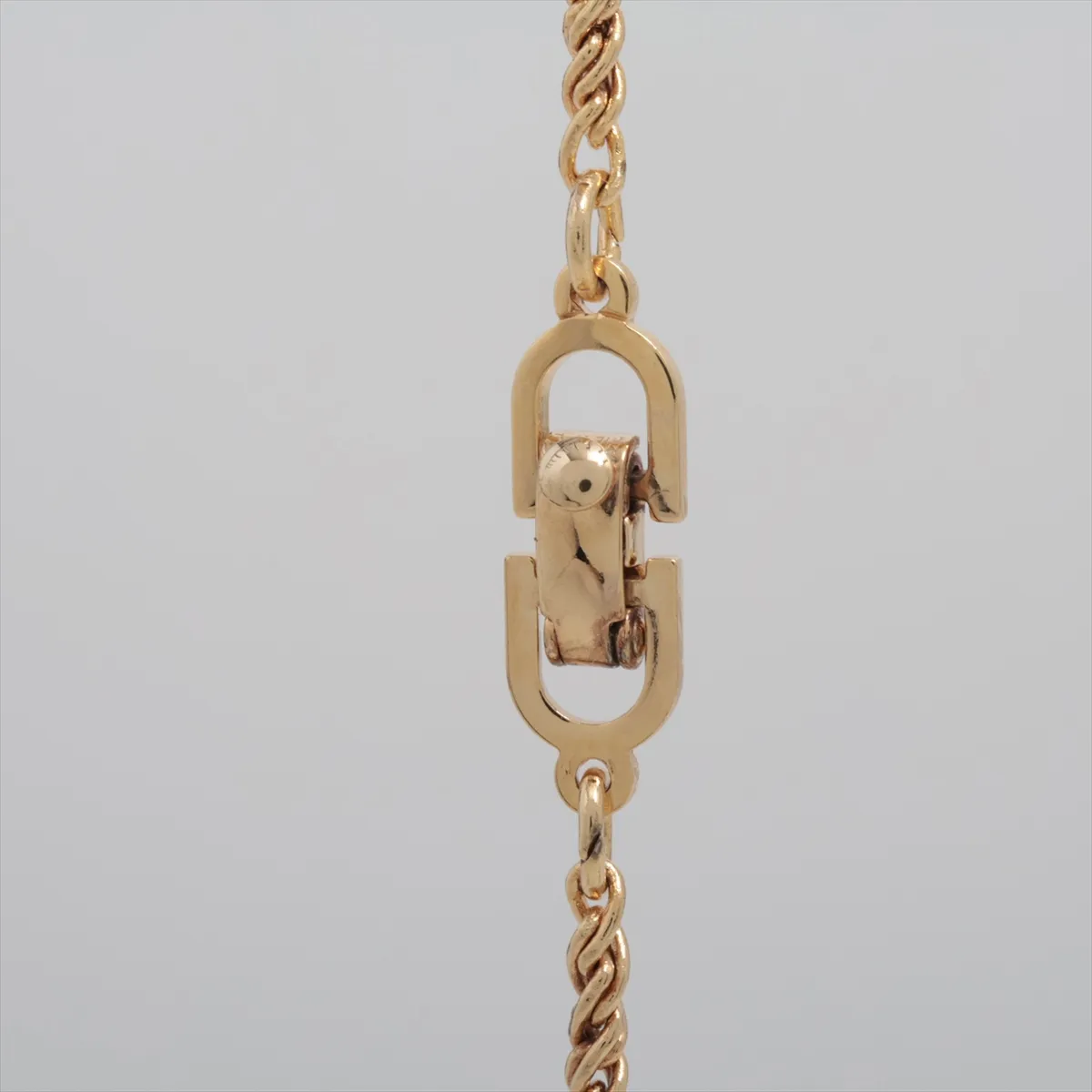 logo necklace, GP gold. Shows — view 4