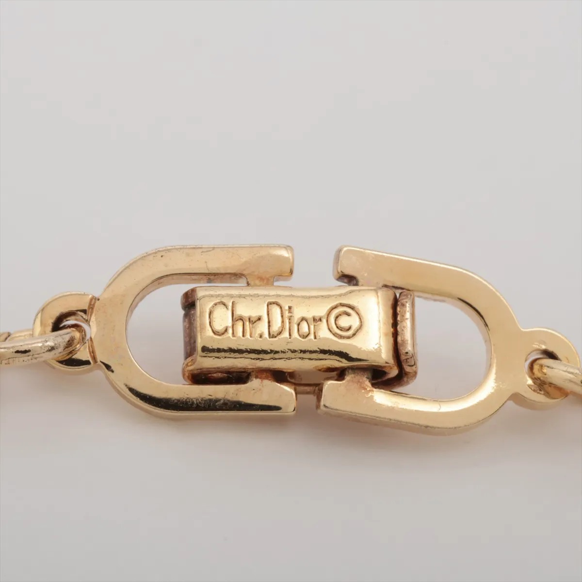logo necklace, GP gold. Shows — view 5