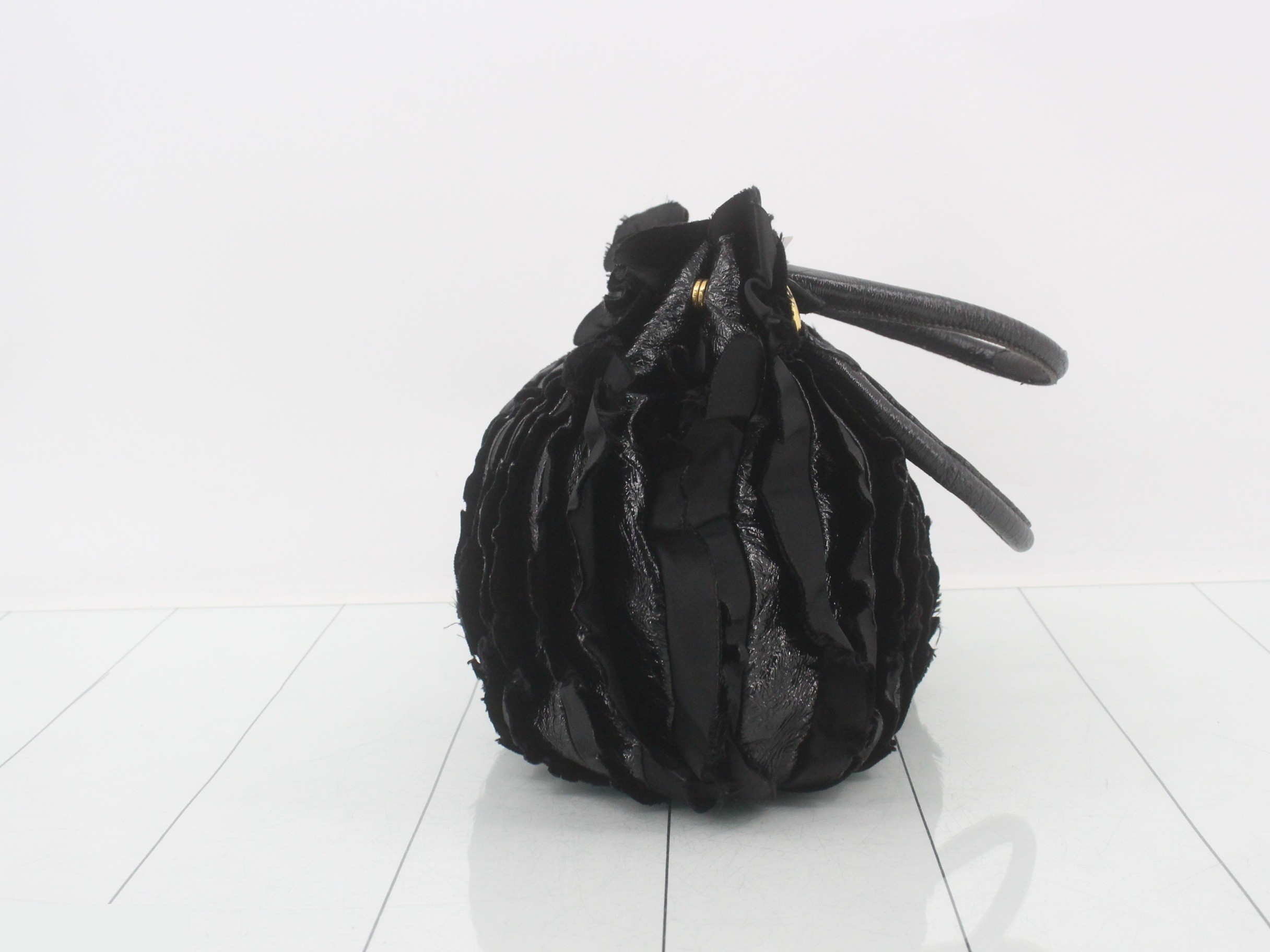 BR4176 Frill Handbag — view 3