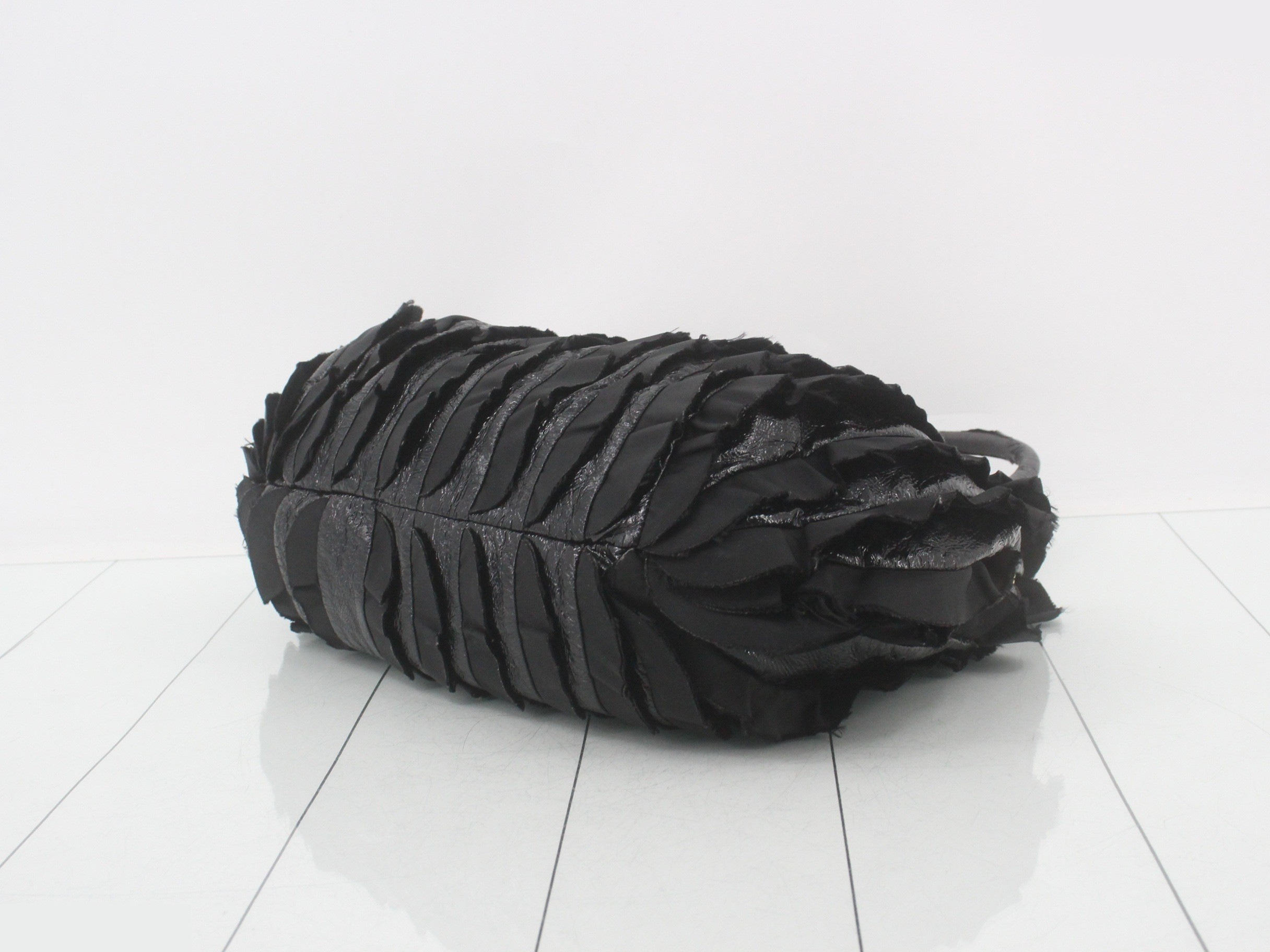 BR4176 Frill Handbag — view 6