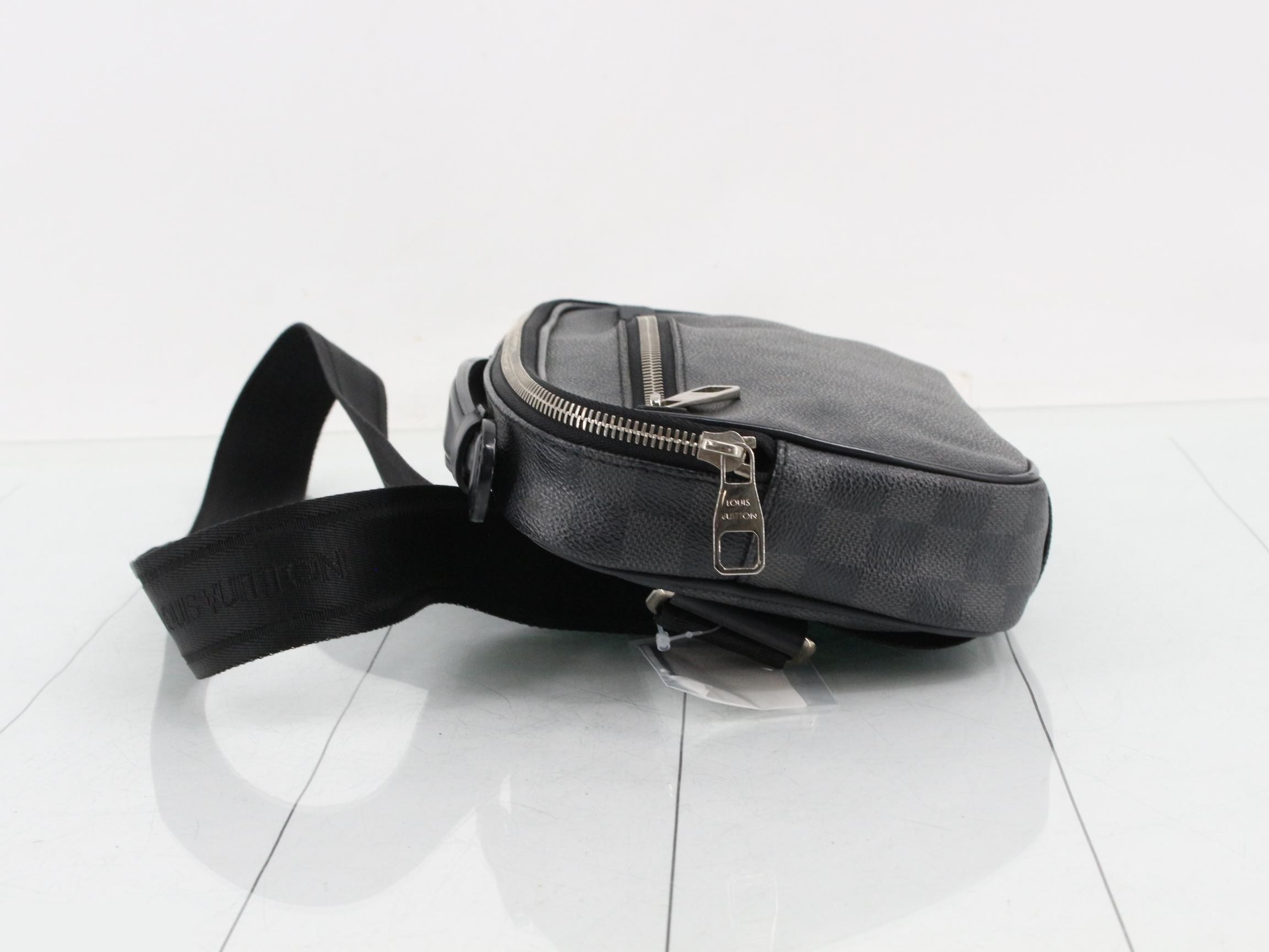Damier Graphite Ambler Waist Bag — view 4