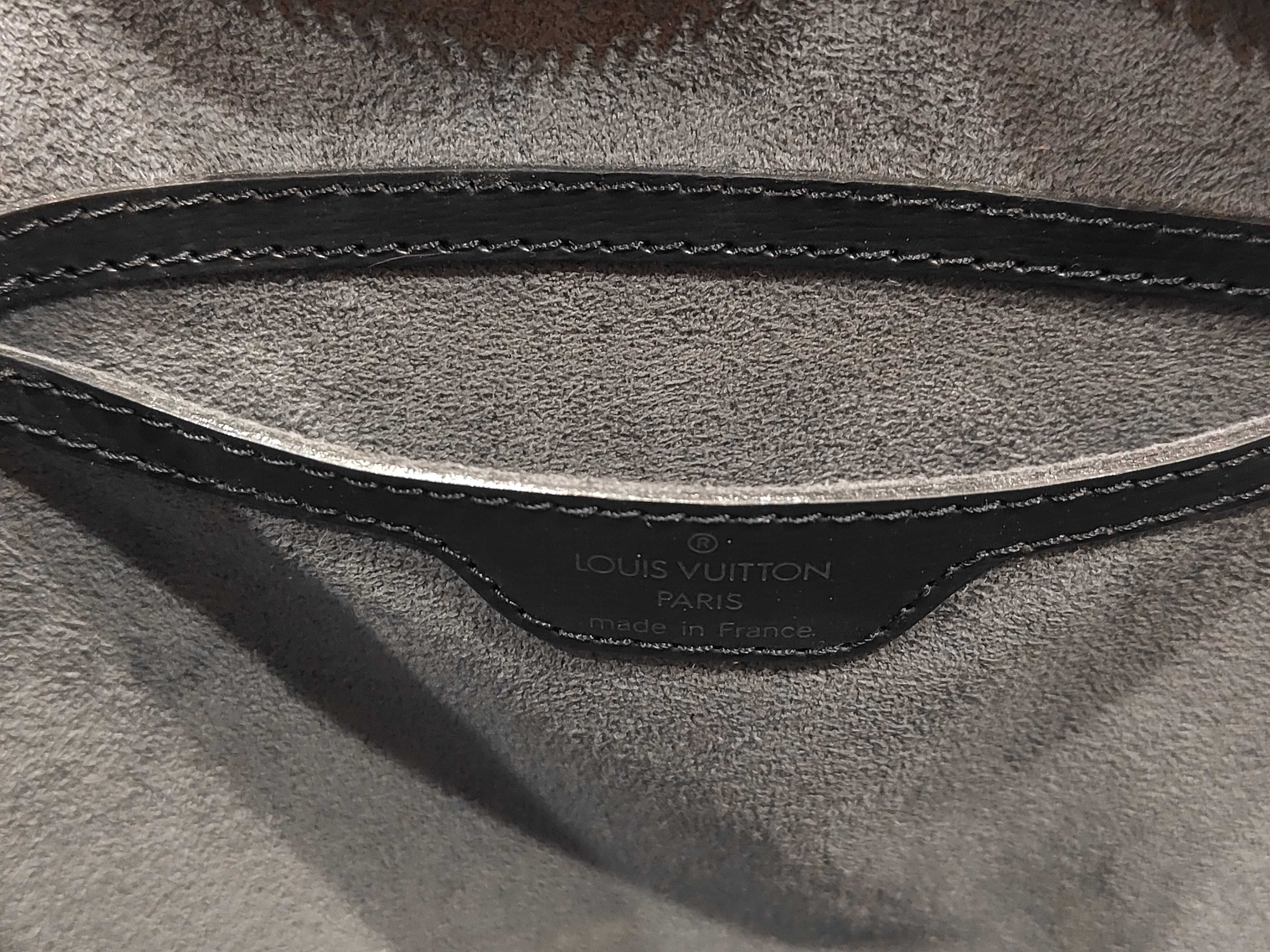 Epi Saint Jacques Handbag Noir Tote Bag — view 11