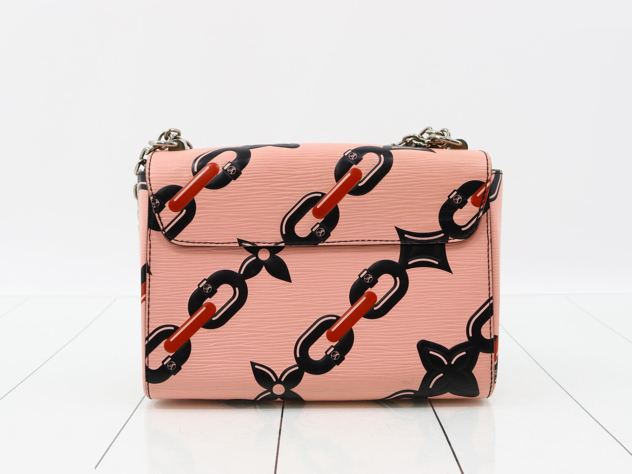 Epi Portefeuille Twist Chain Shoulder Bag — view 2