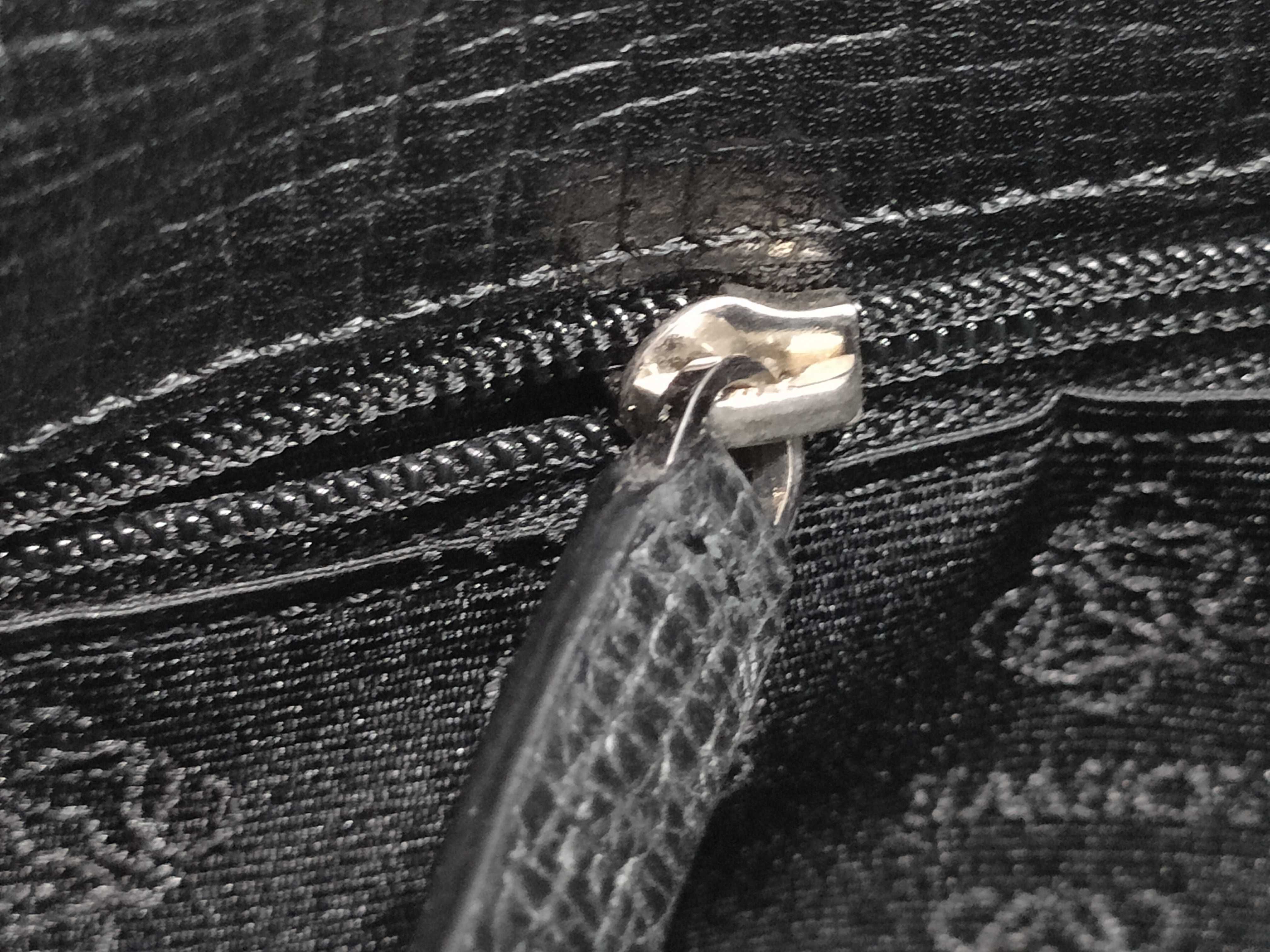 Leather One-Shoulder Bag (Shoulder Bag) — view 15
