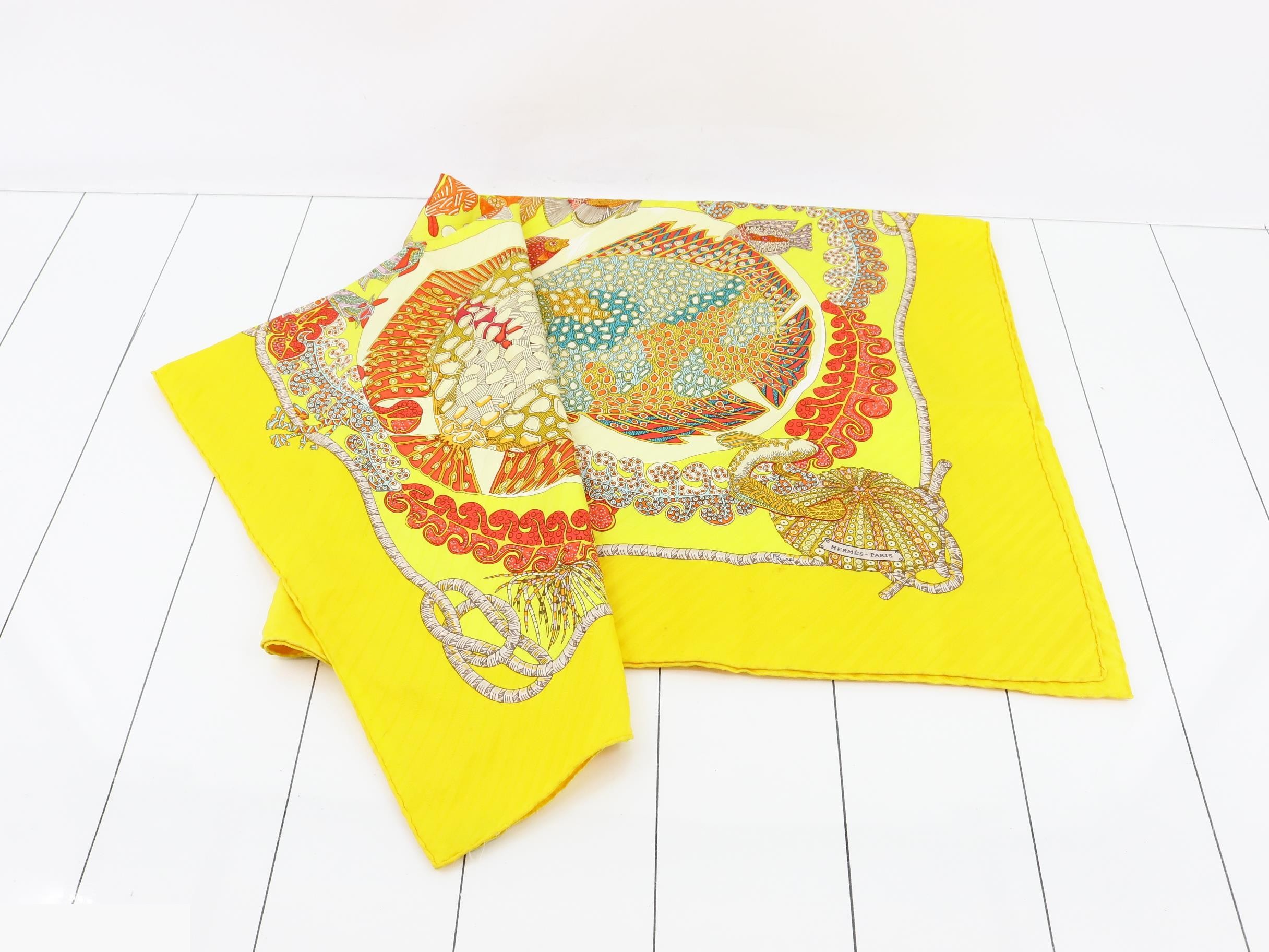 Carre 90 Scarf, GRANDS FONDS, Yellow — view 3