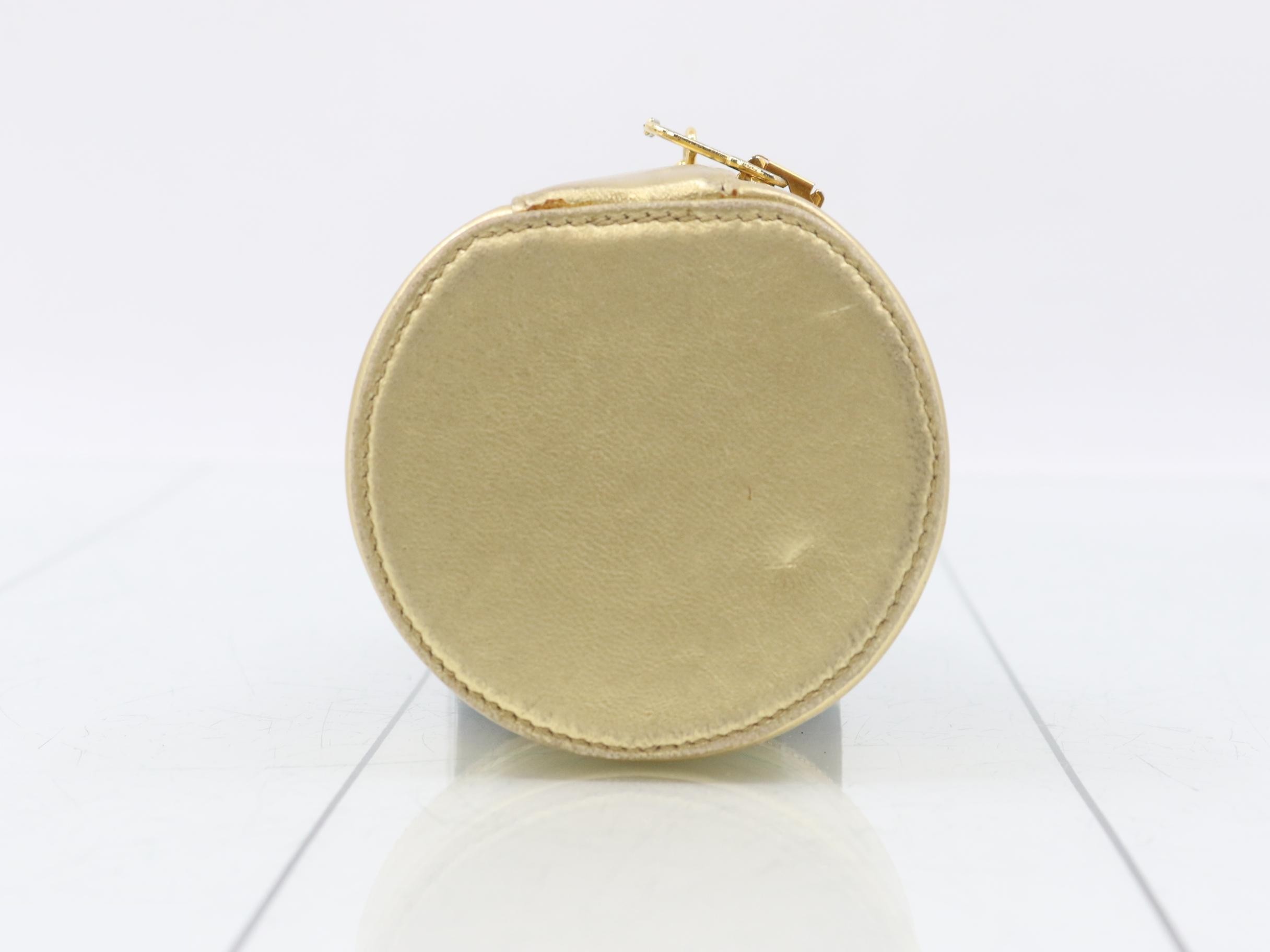 Accessory case — view 2
