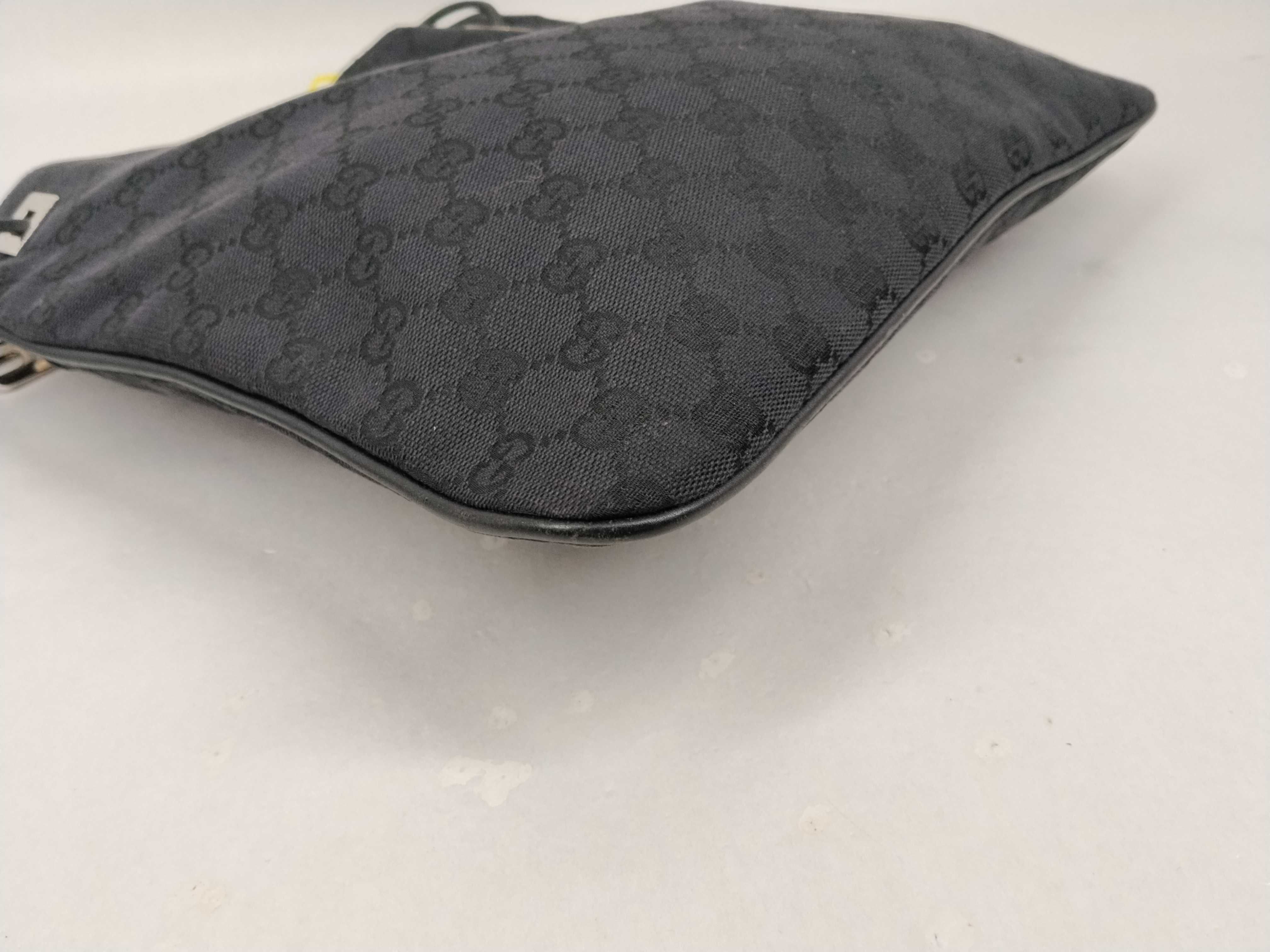 GG Canvas 001.4036 Chain Shoulder Bag — view 4