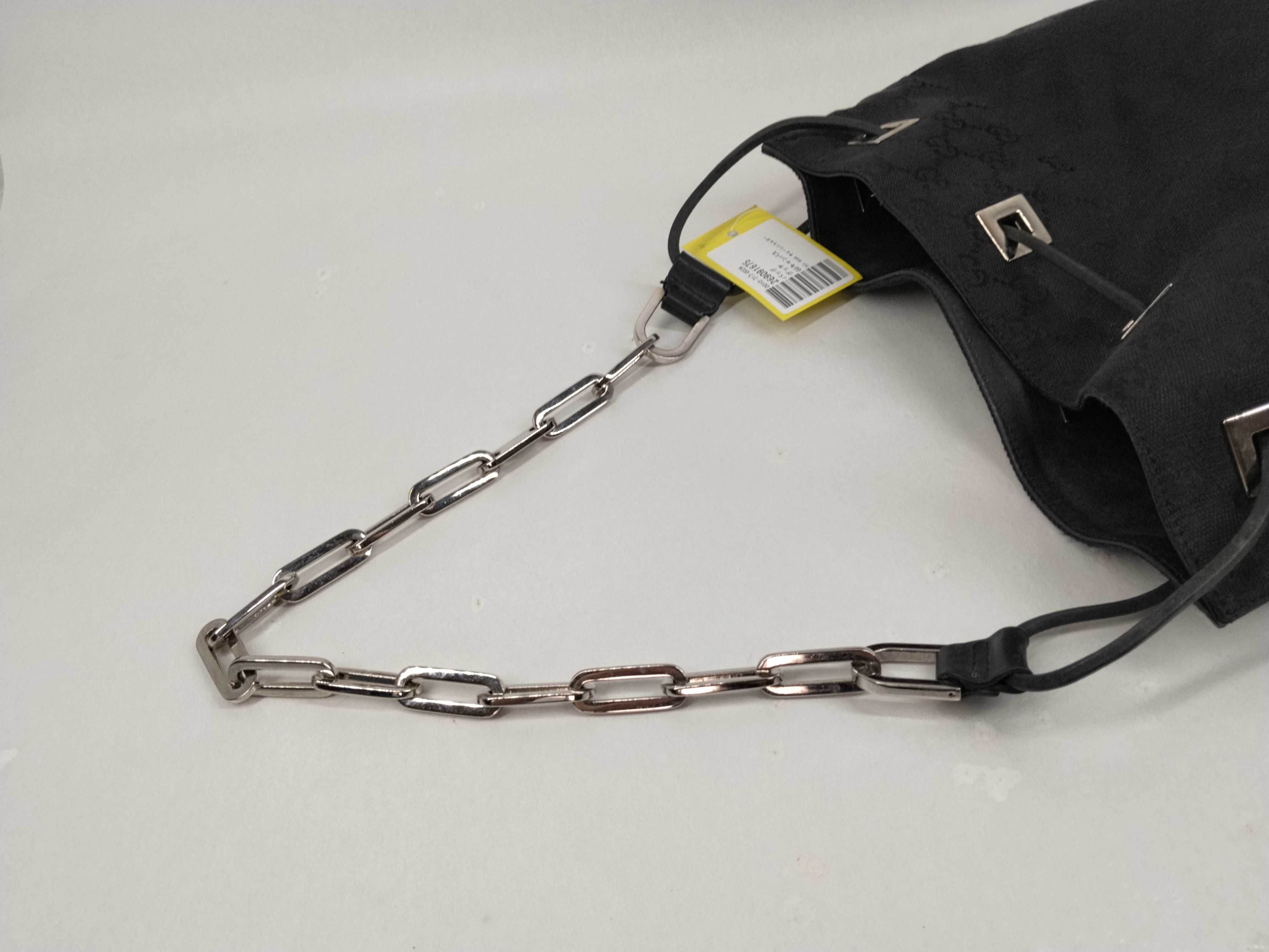 GG Canvas 001.4036 Chain Shoulder Bag — view 5