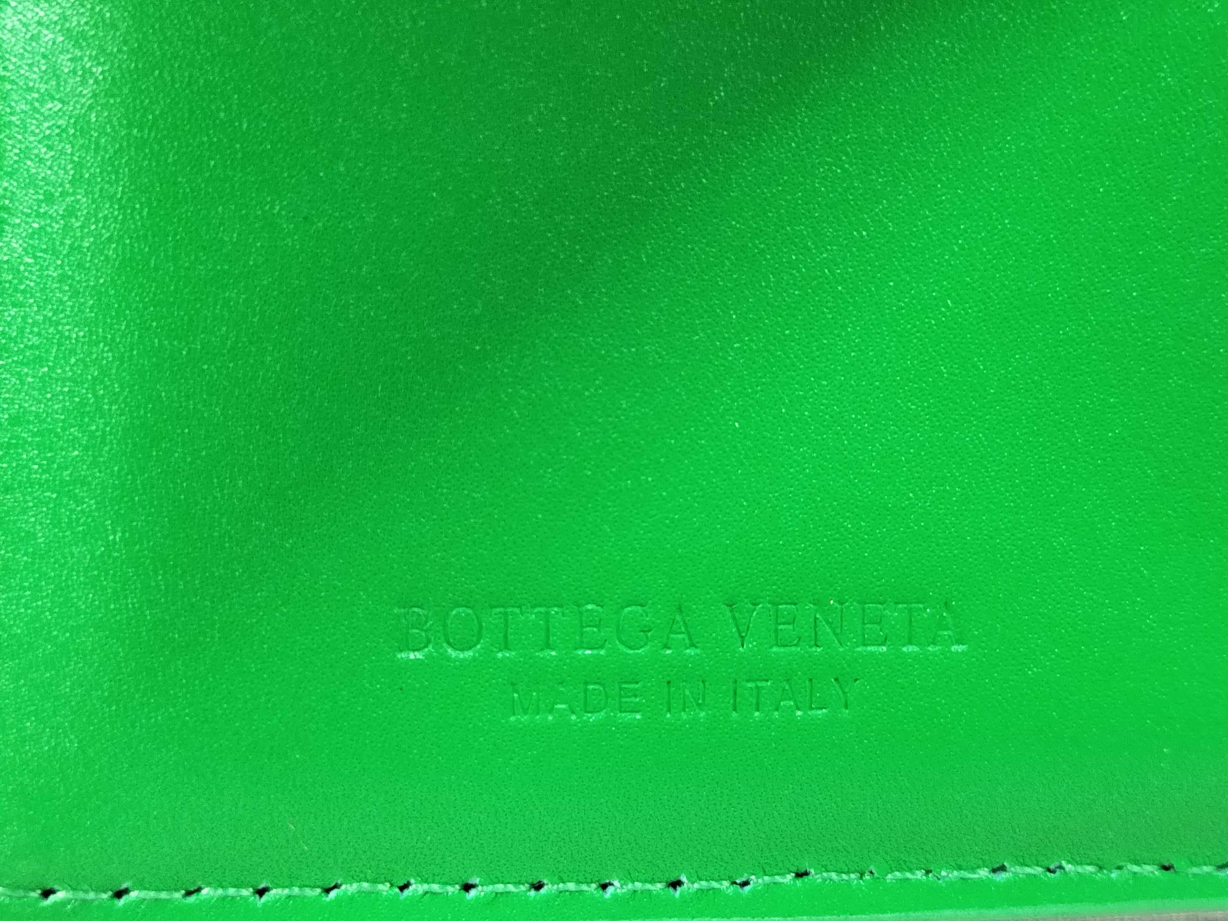 Padded Cassette Wallet, Bi-fold Wallet, Gold Hardware, Green — view 13