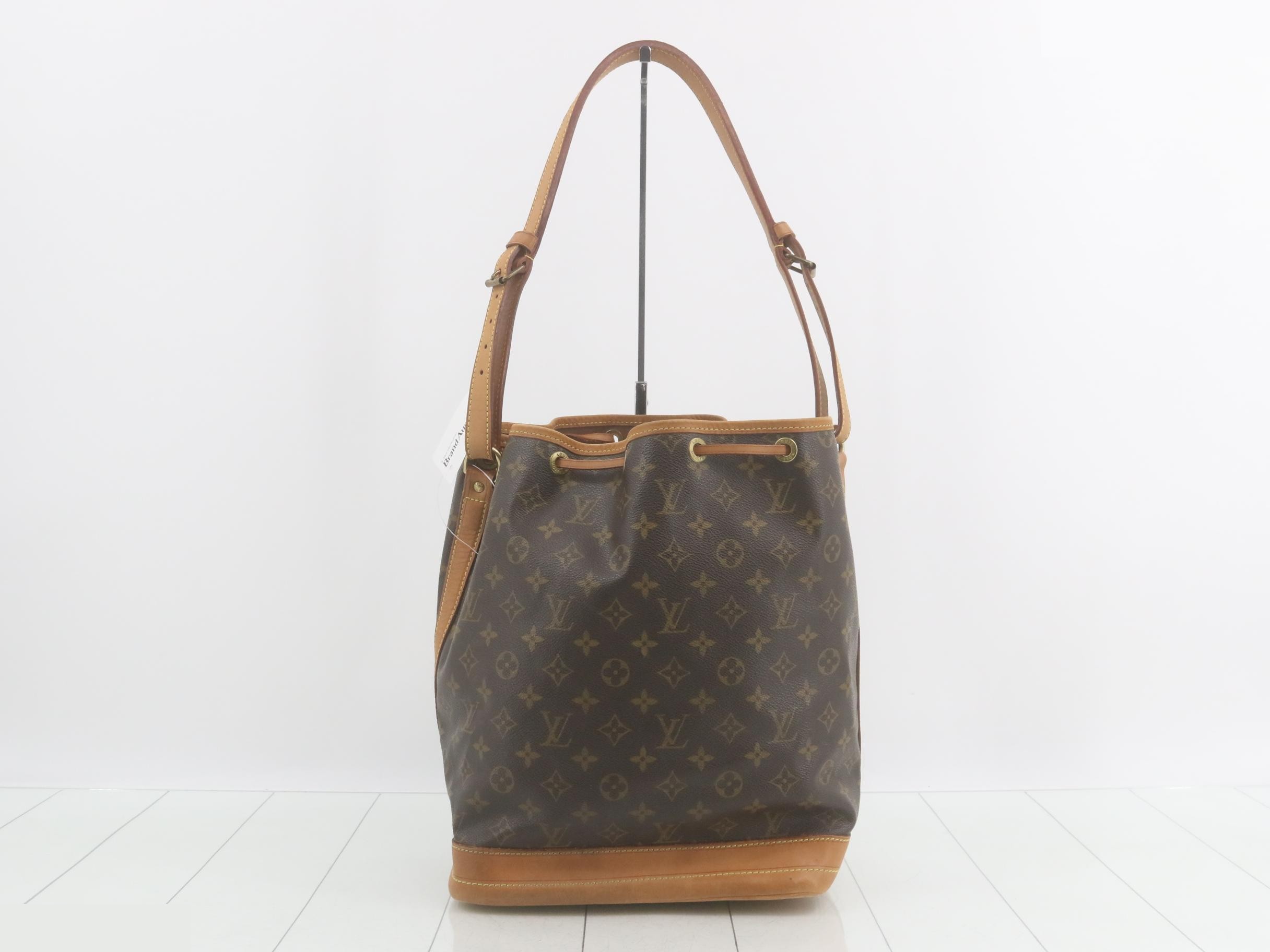 Monogram Noe Shoulder Bag M42224 AR0089 — view 2