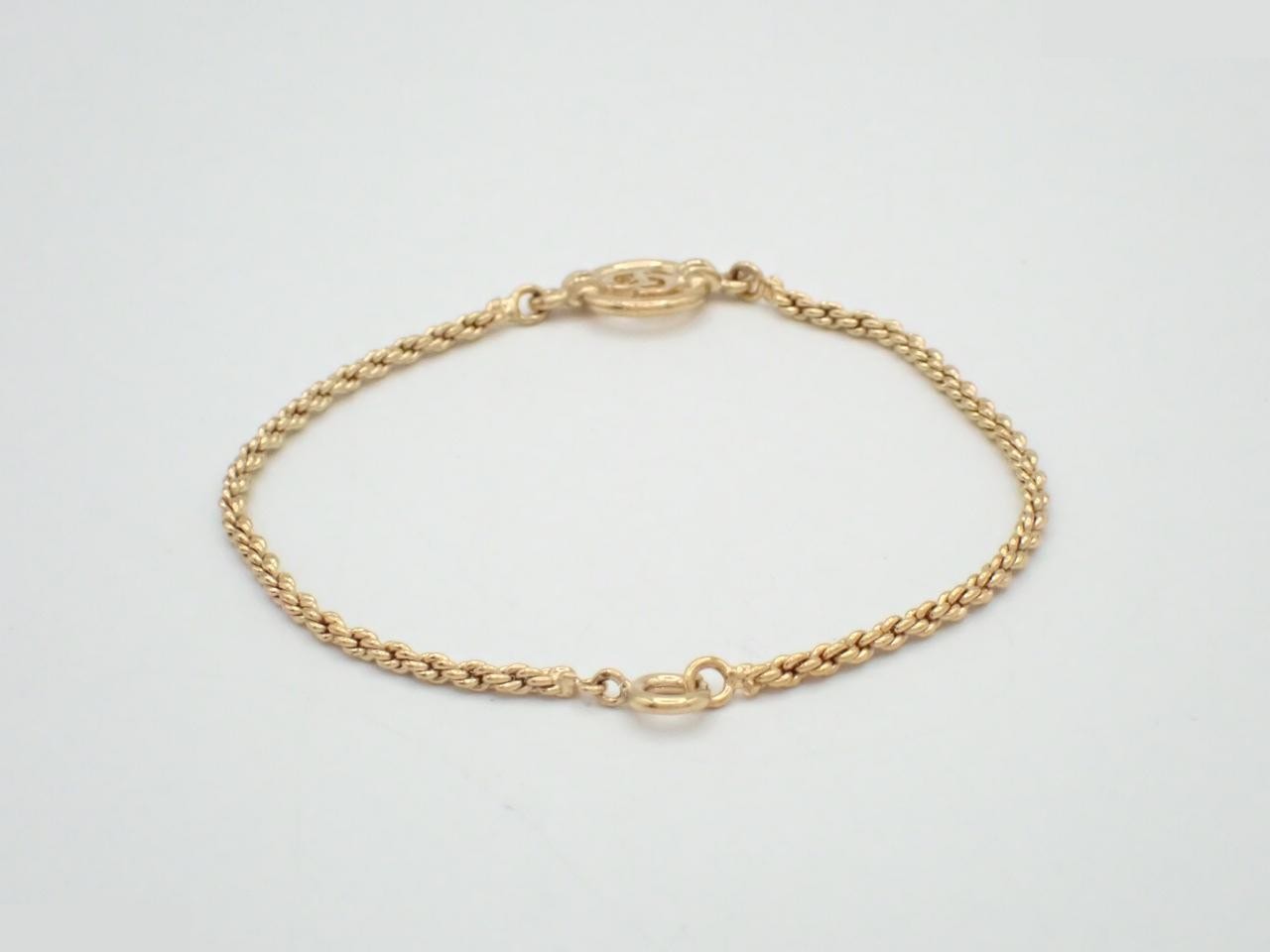 Other lines: Precious metal bracelets and bangles (metal), wrist circumference approximately 18 cm. — view 2