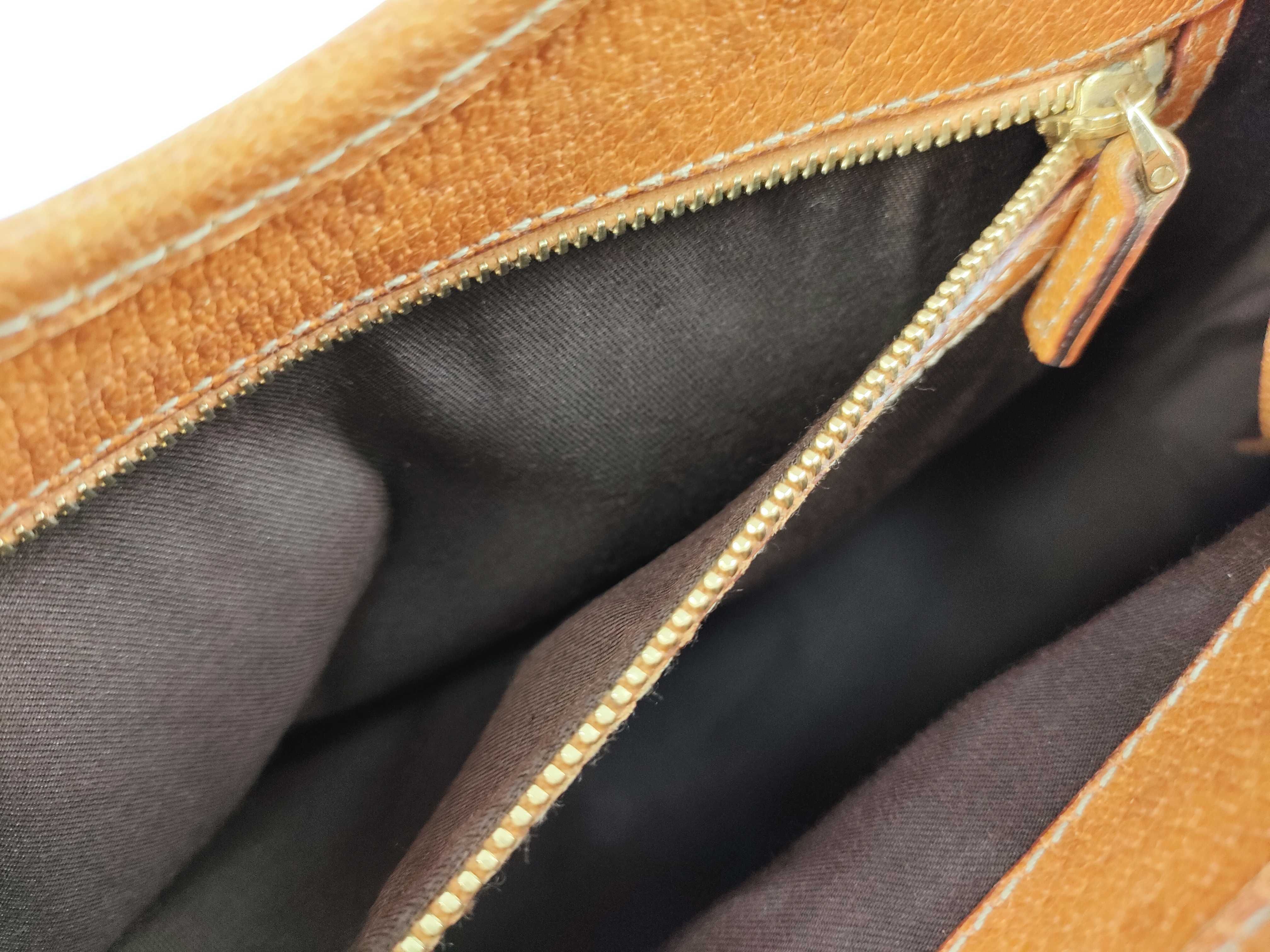 GG Canvas Handbag 145761 — view 11