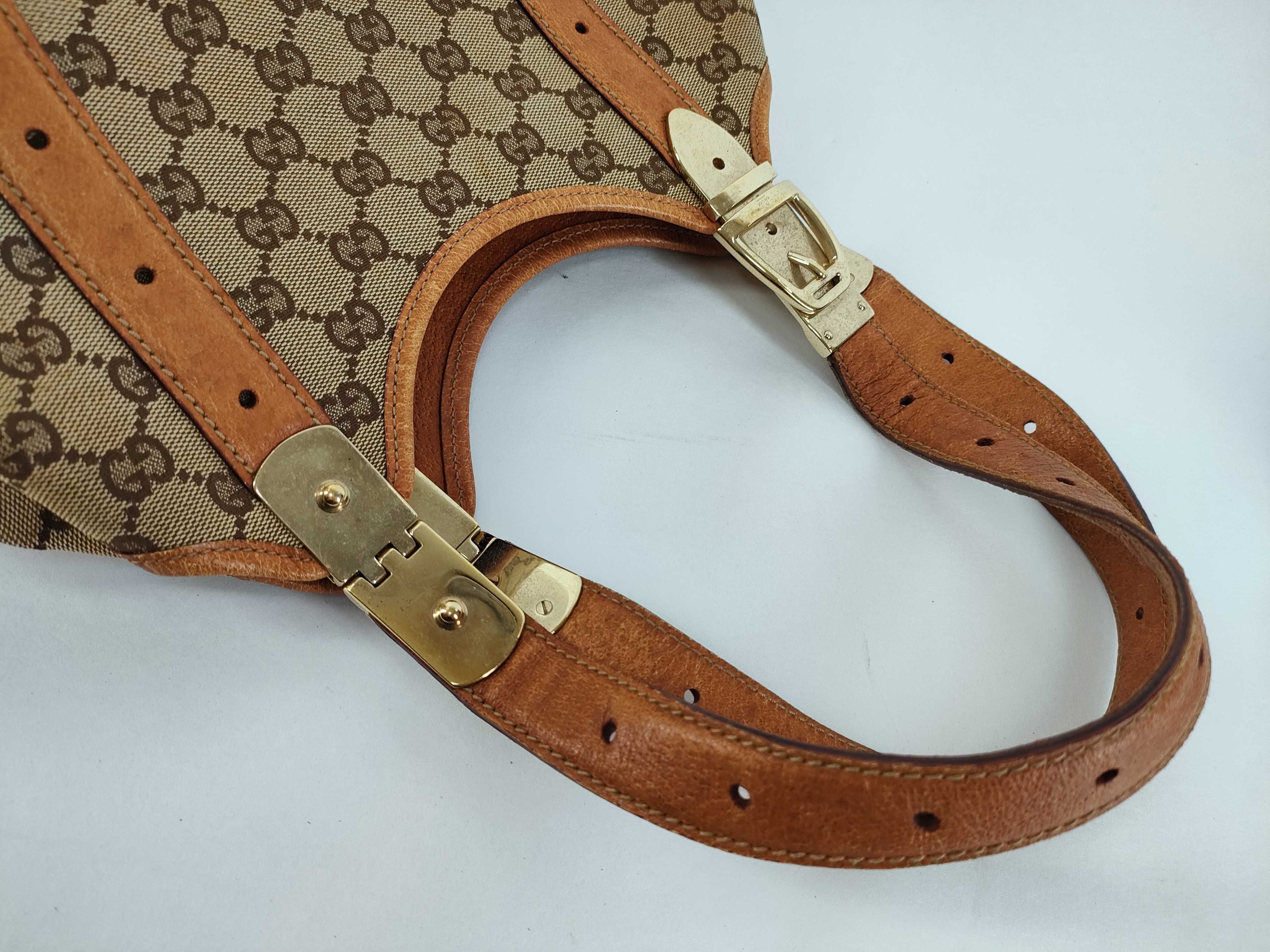 GG Canvas Handbag 145761 — view 3