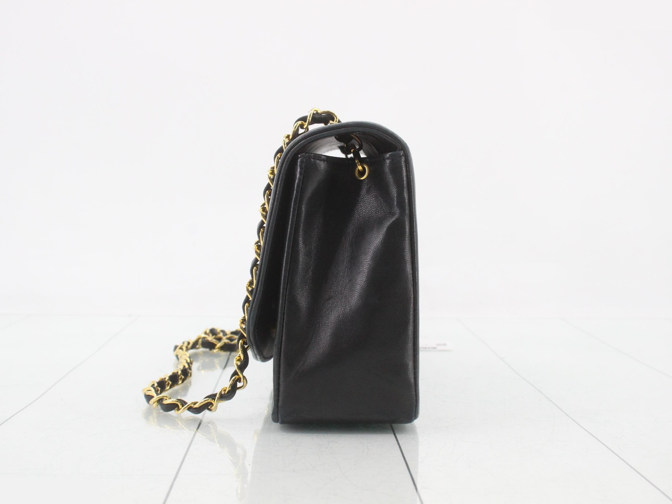 Shoulder bag, Diana, lambskin, unit #1 — view 3