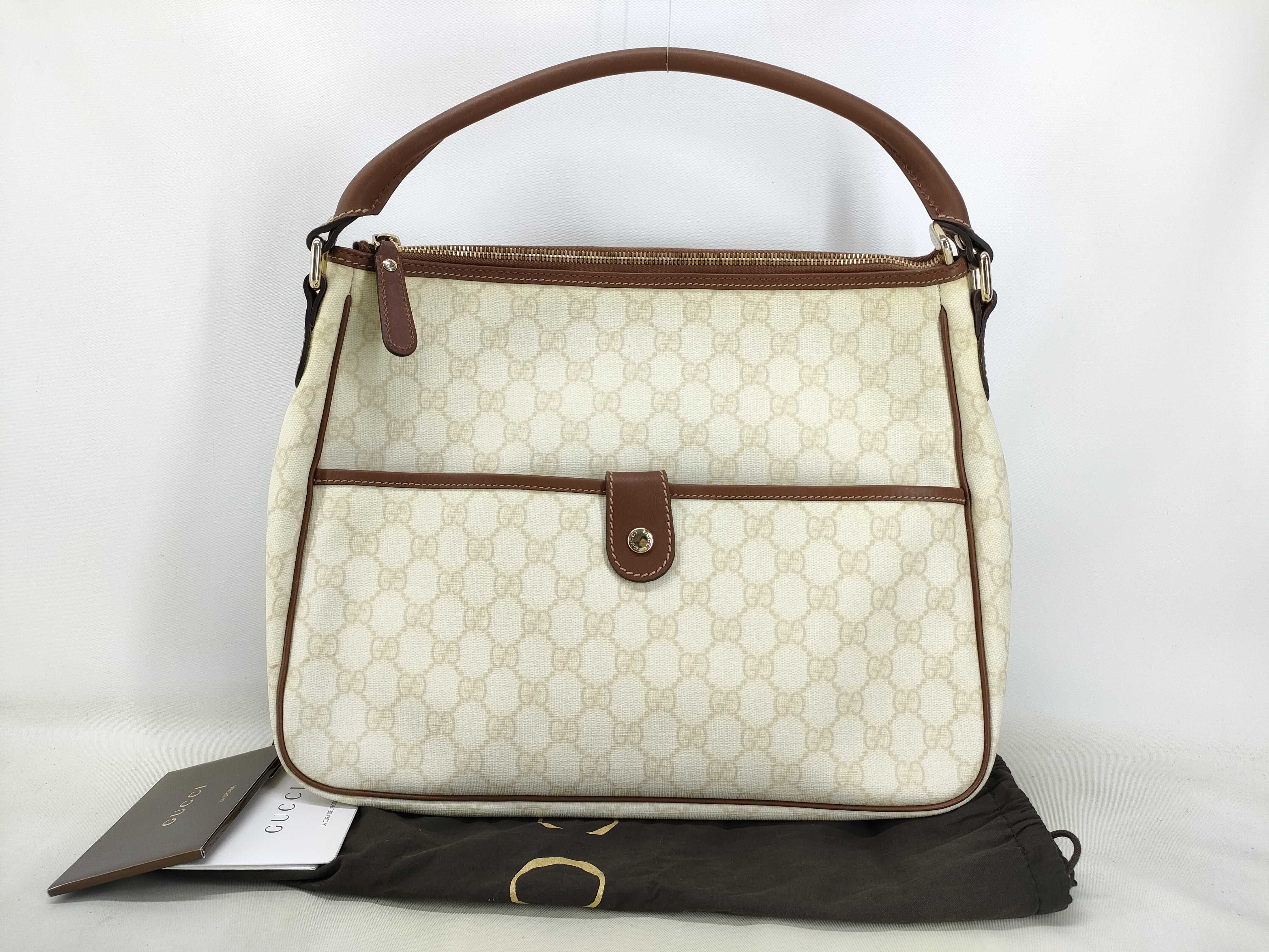 GG Supreme Shoulder Bag