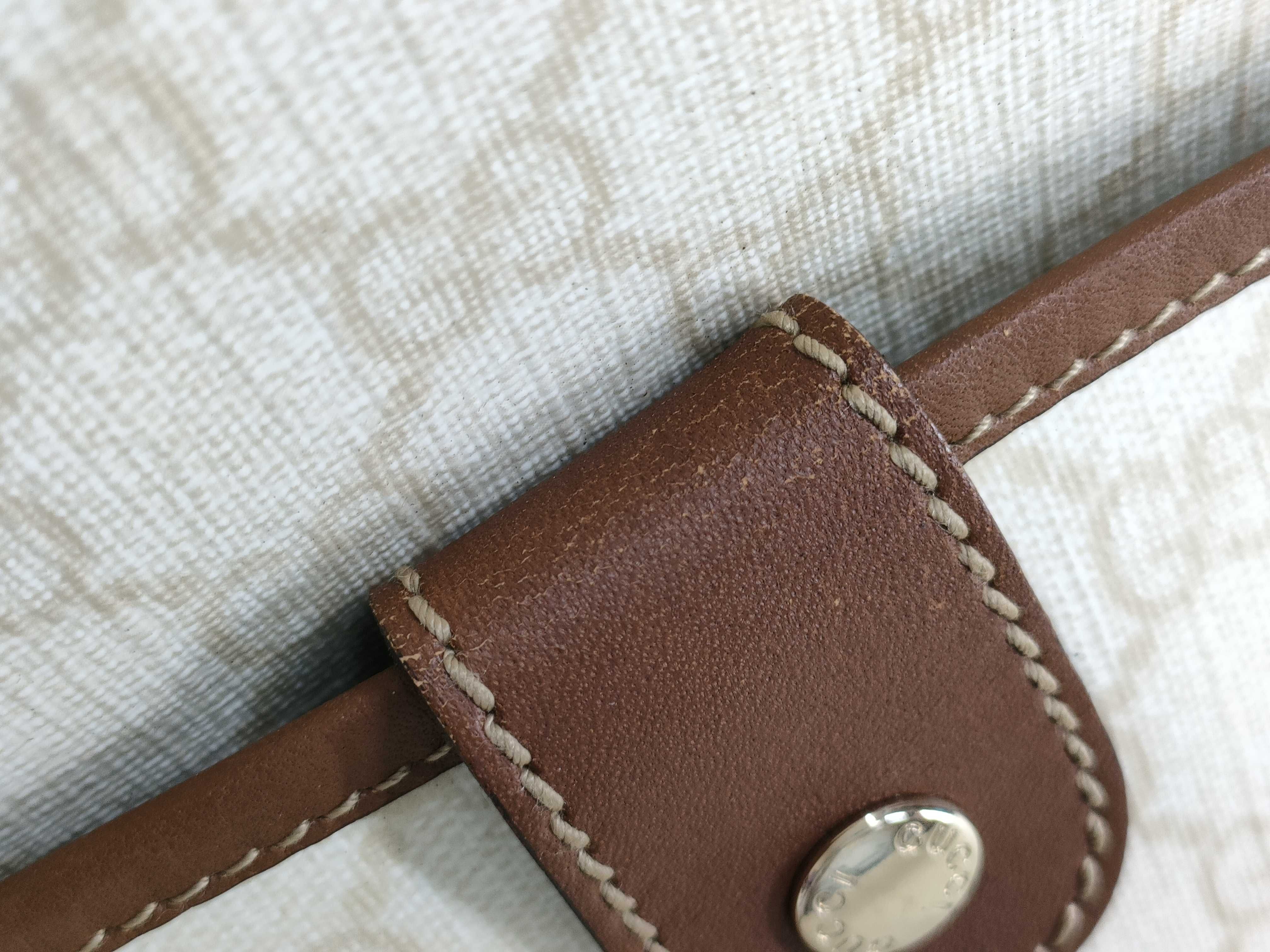 GG Supreme Shoulder Bag — view 13