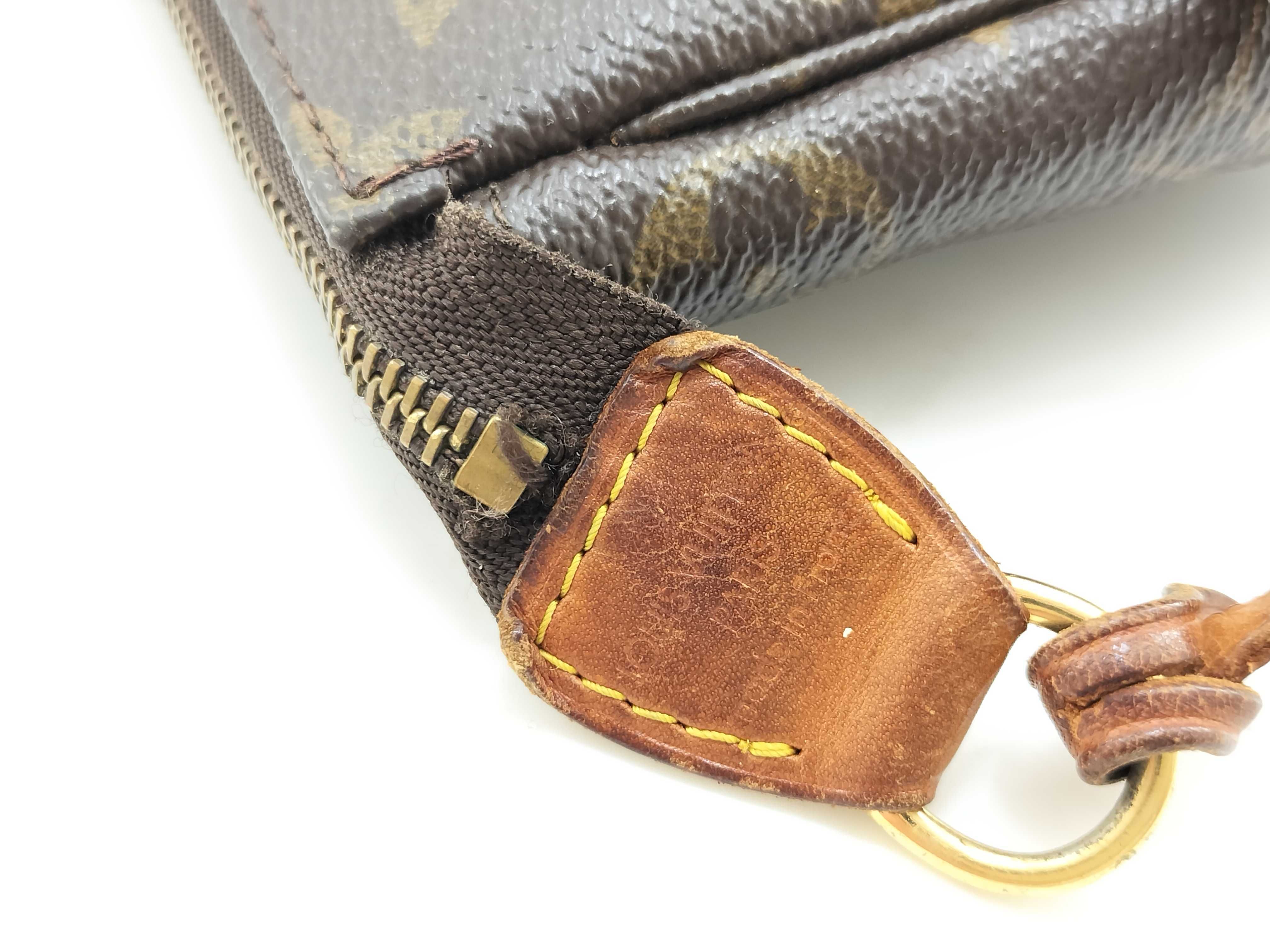 Monogram LOUIS_VUITTON M51980 Pochette Accessoires VI0022 Pouch — view 12