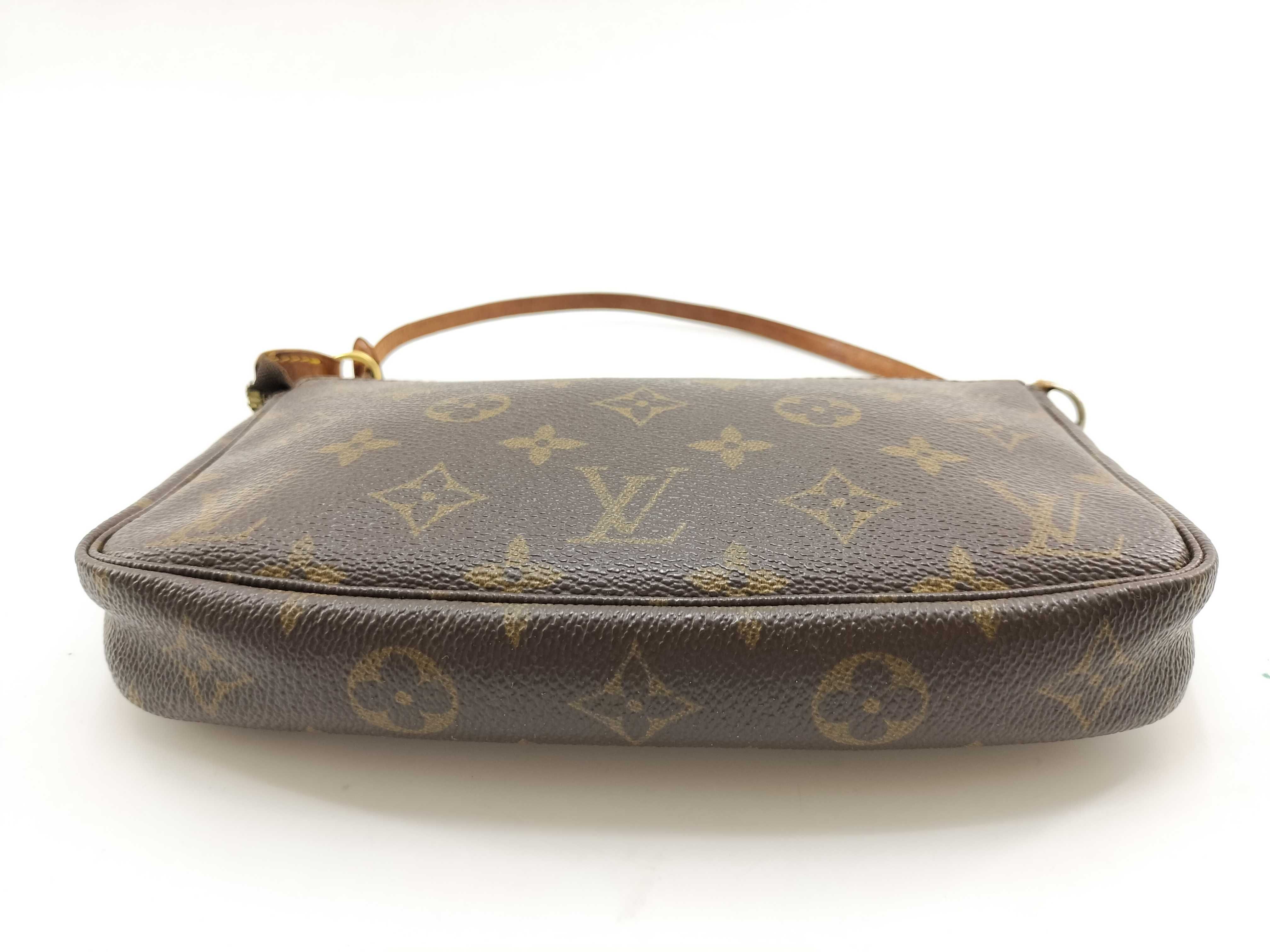 Monogram LOUIS_VUITTON M51980 Pochette Accessoires VI0022 Pouch — view 4