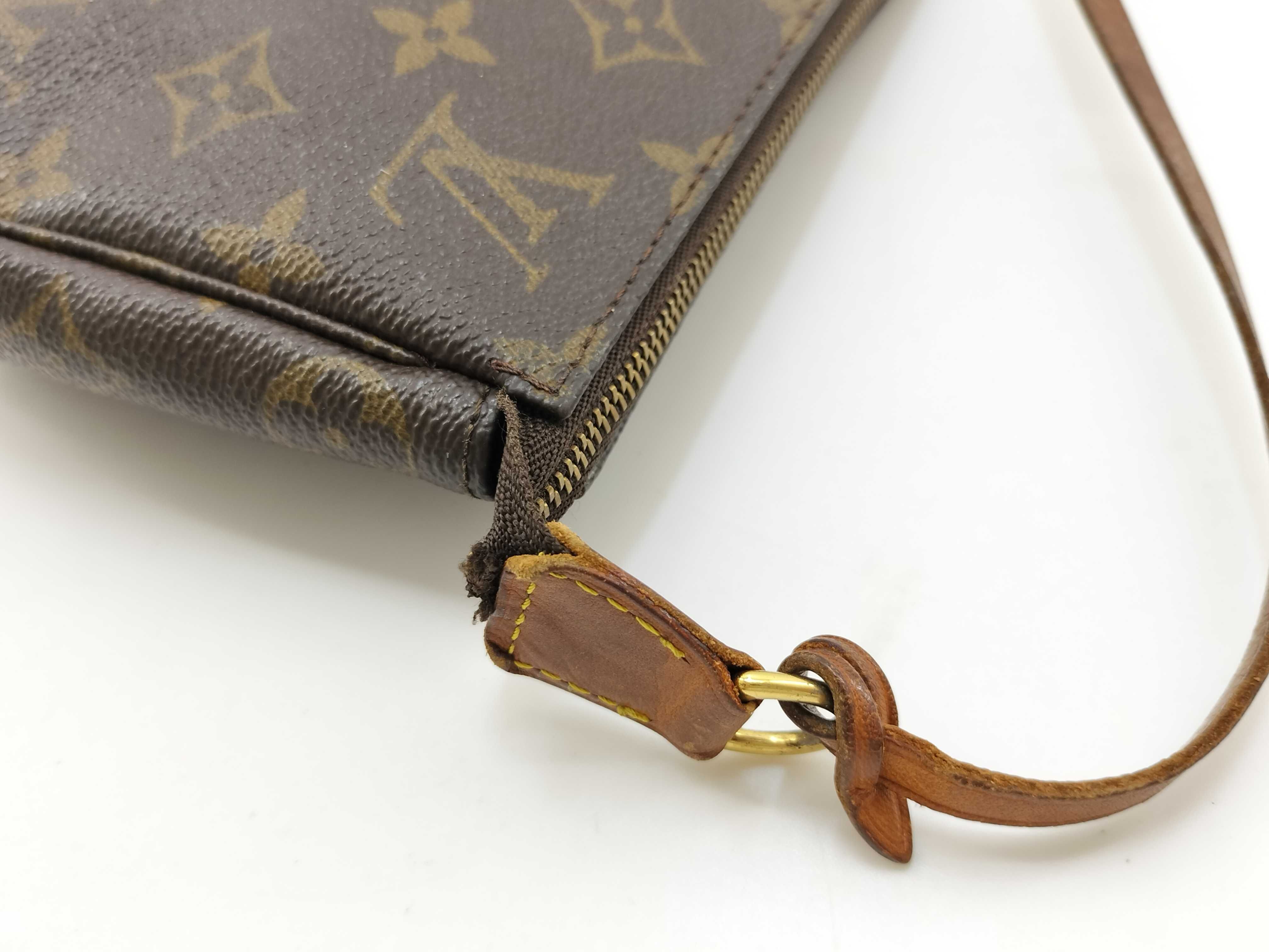 Monogram LOUIS_VUITTON M51980 Pochette Accessoires VI0022 Pouch — view 7