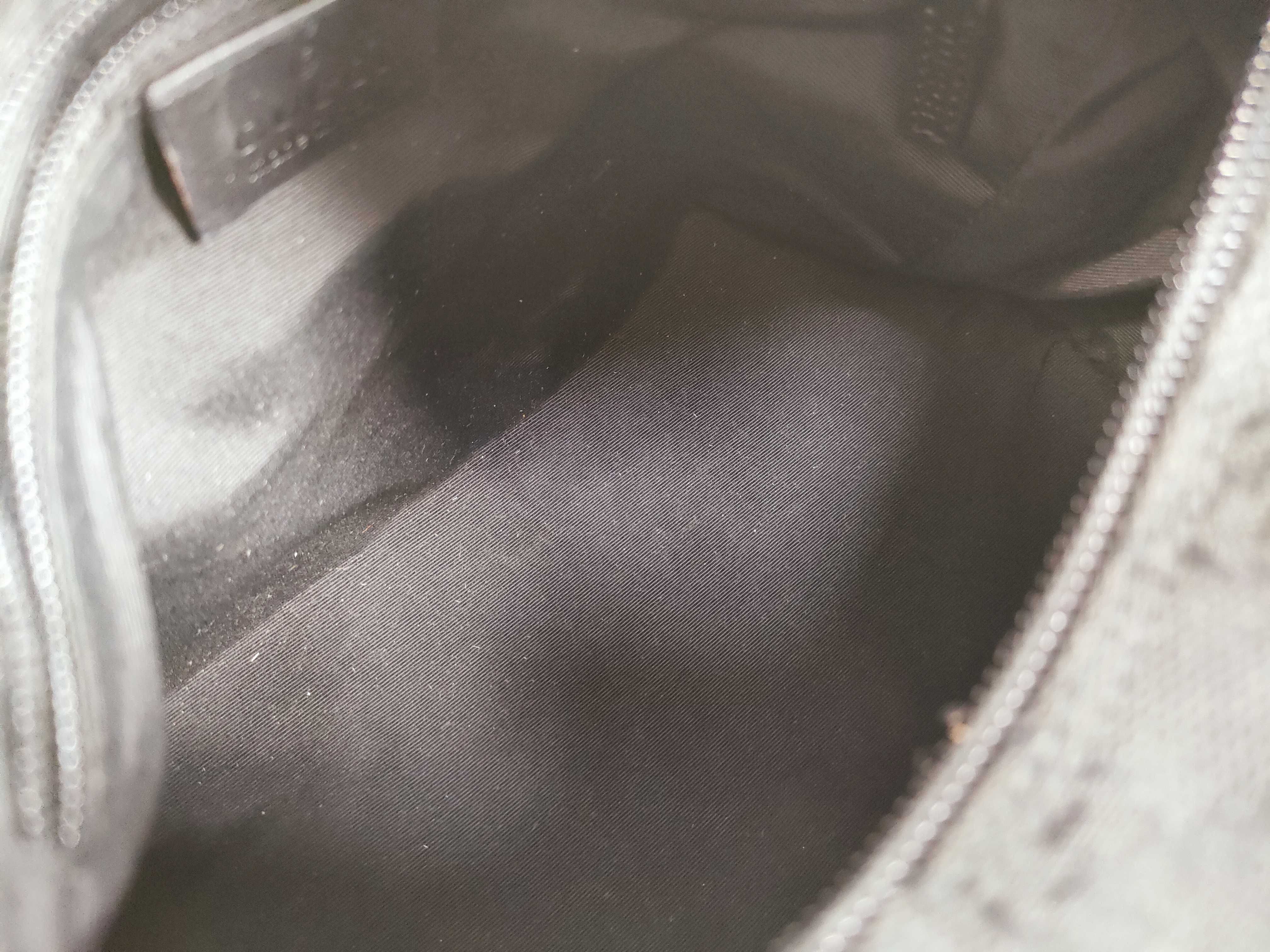 GG Canvas Handbag — view 11