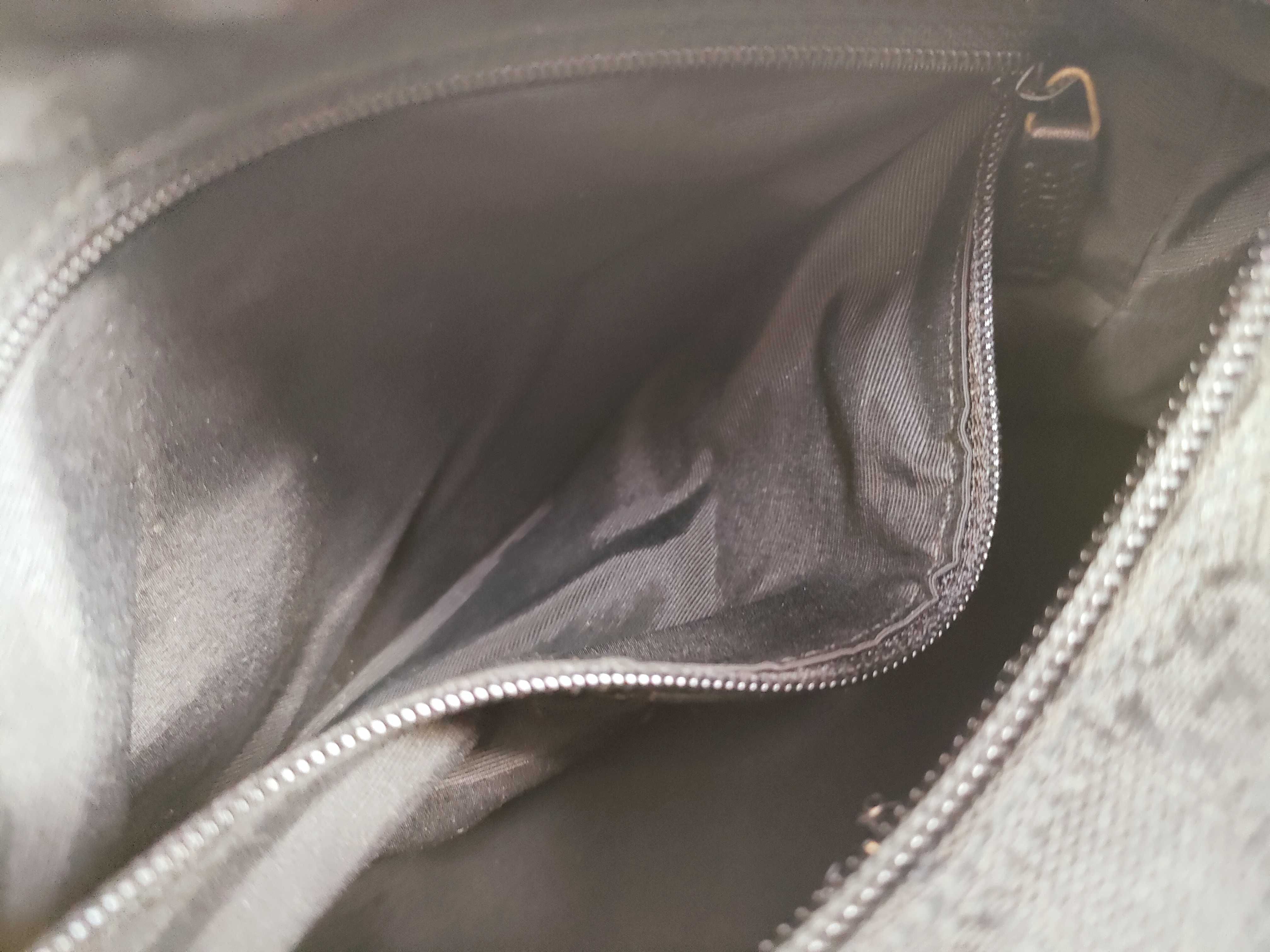 GG Canvas Handbag — view 13