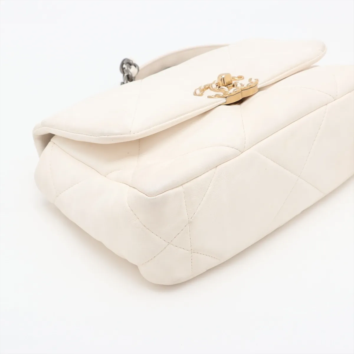 19 Lambskin Chain Shoulder Bag, White with Gold and Silver Hardware, 30970281, Serial Number in the 30s, AS1160 — view 4