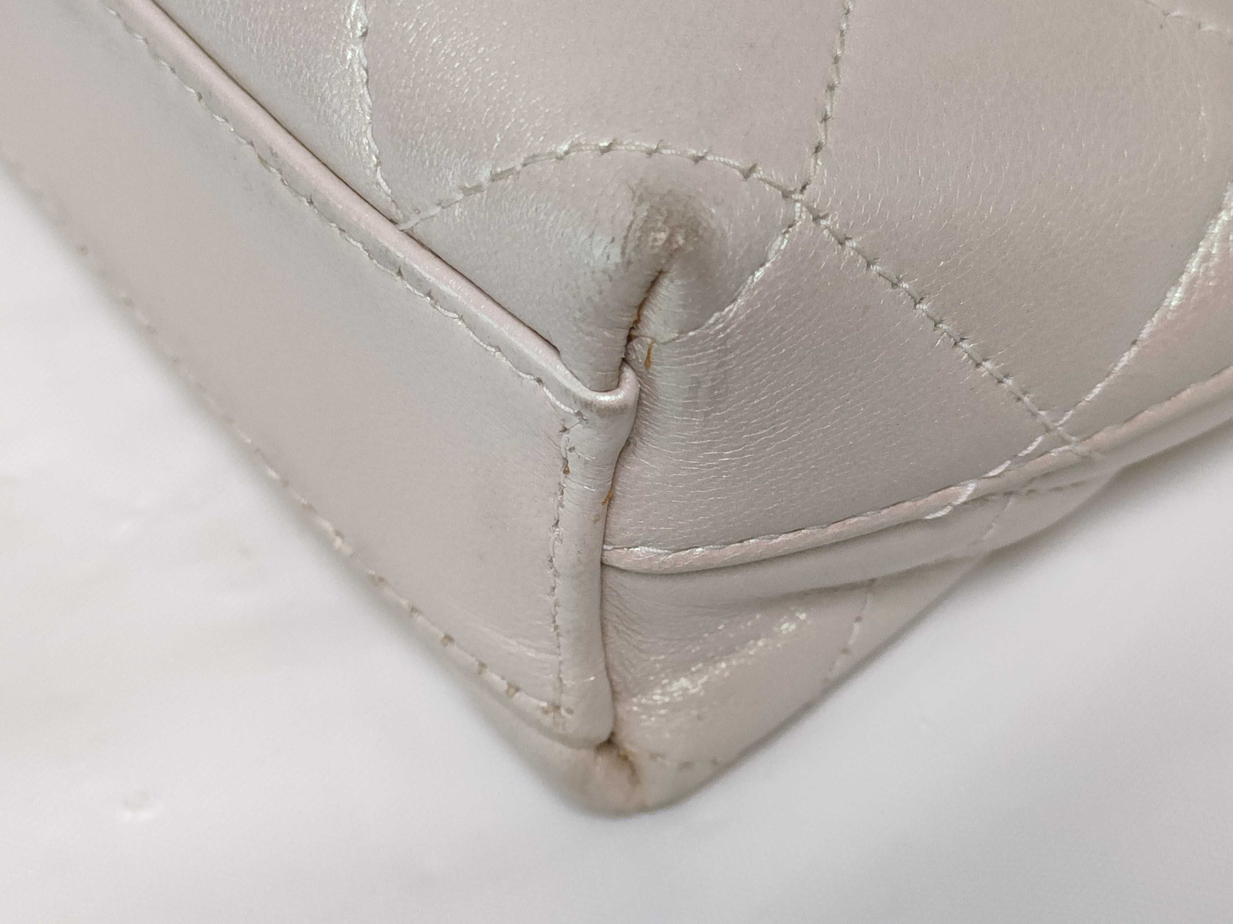 Calfskin Matelassé Chain Handbag Coco — view 6