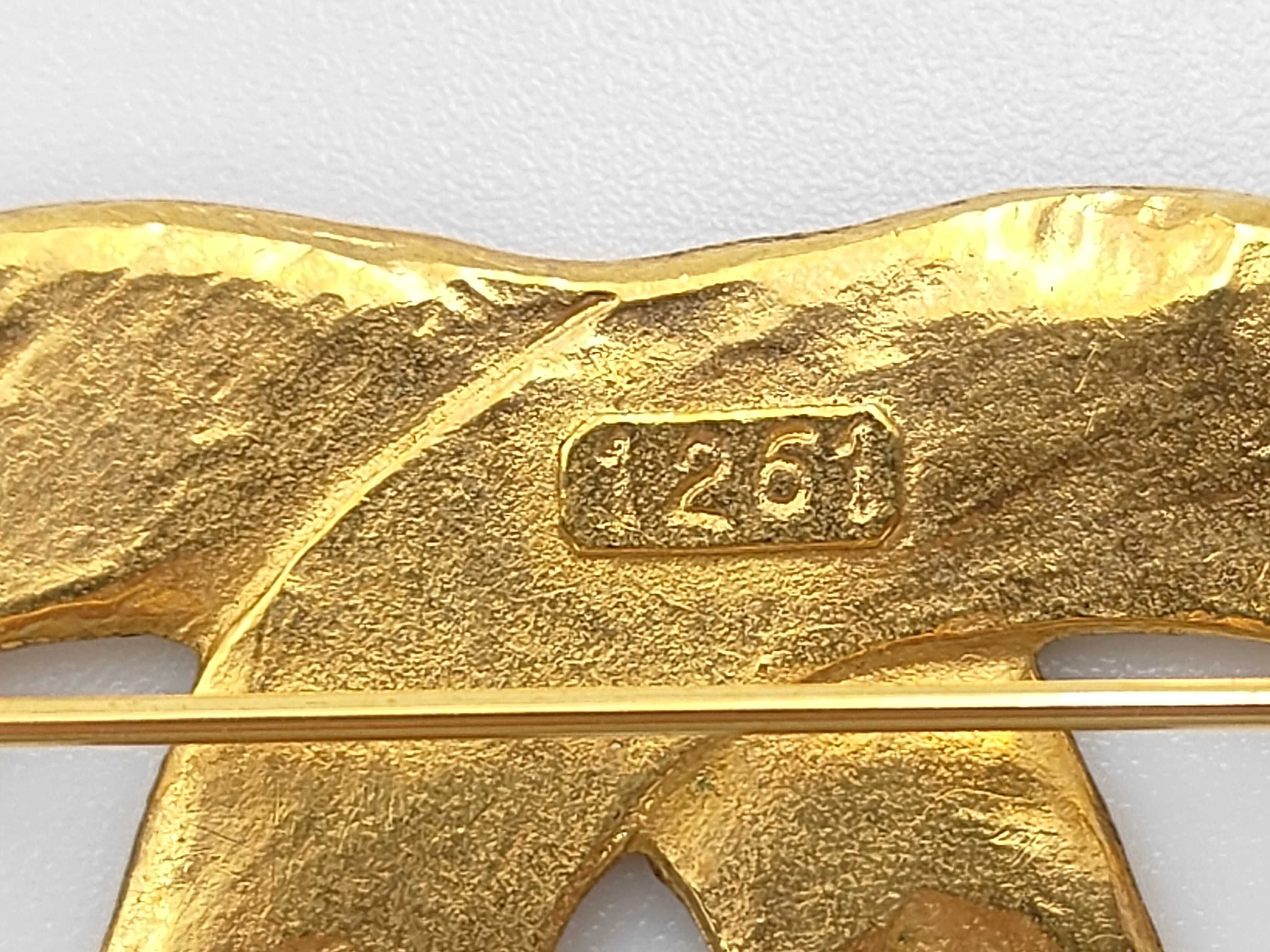 Coco Mark 29 Brooch GP Gold Scratch Brooch — view 5