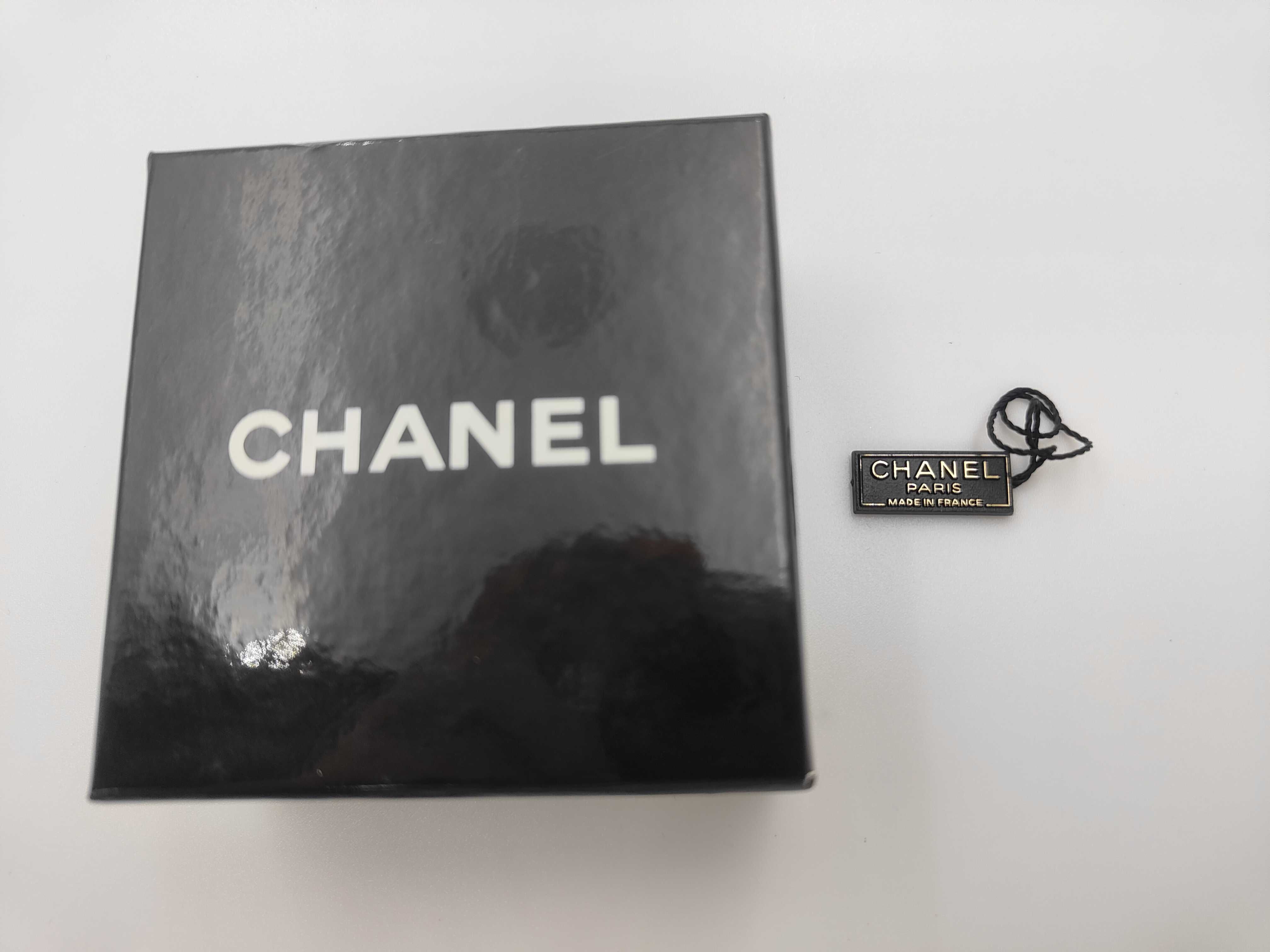 Coco Mark 29 Brooch GP Gold Scratch Brooch — view 7