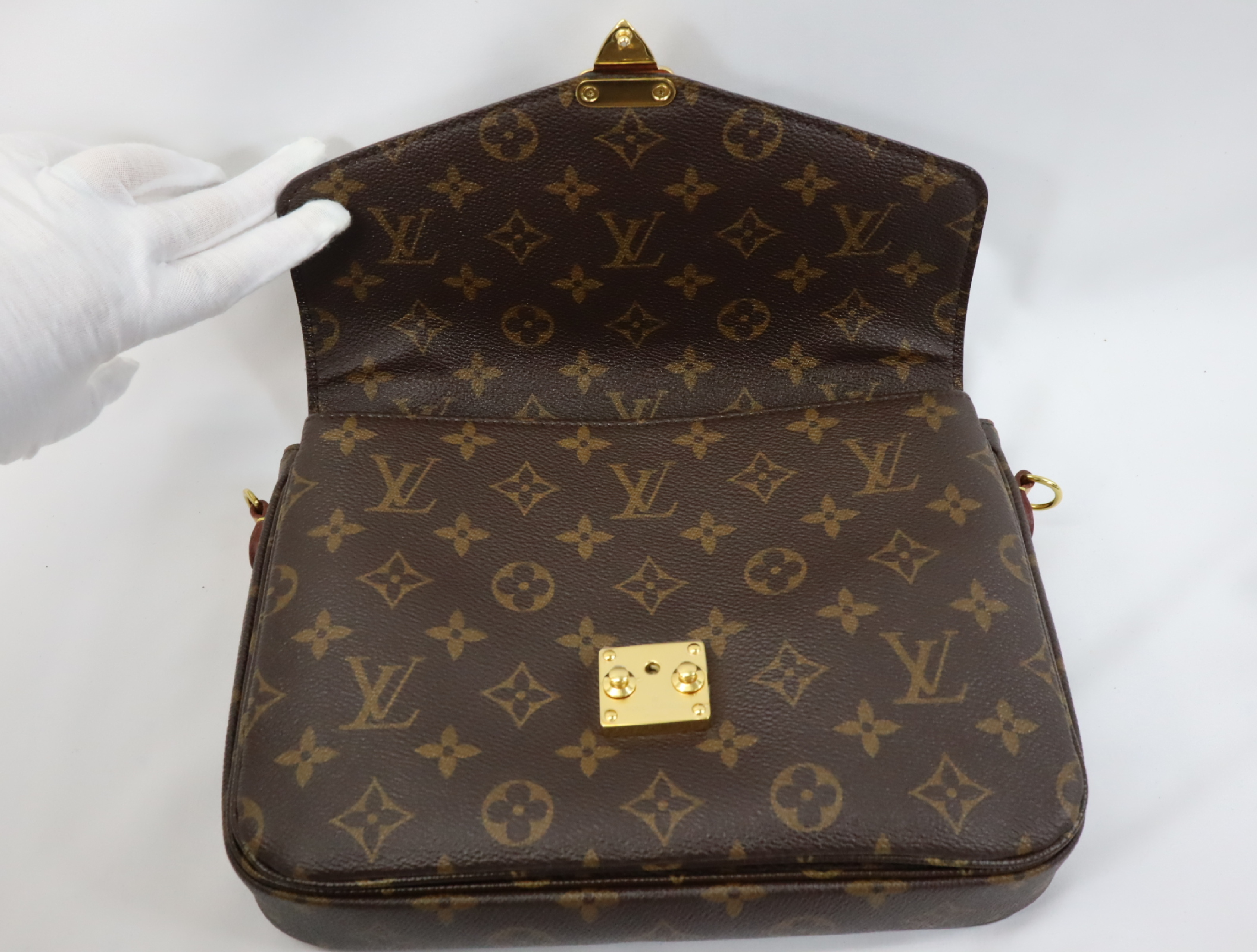 Monogram Pochette Métis MM M44875 Shoulder Bag (RFID detected) — view 13