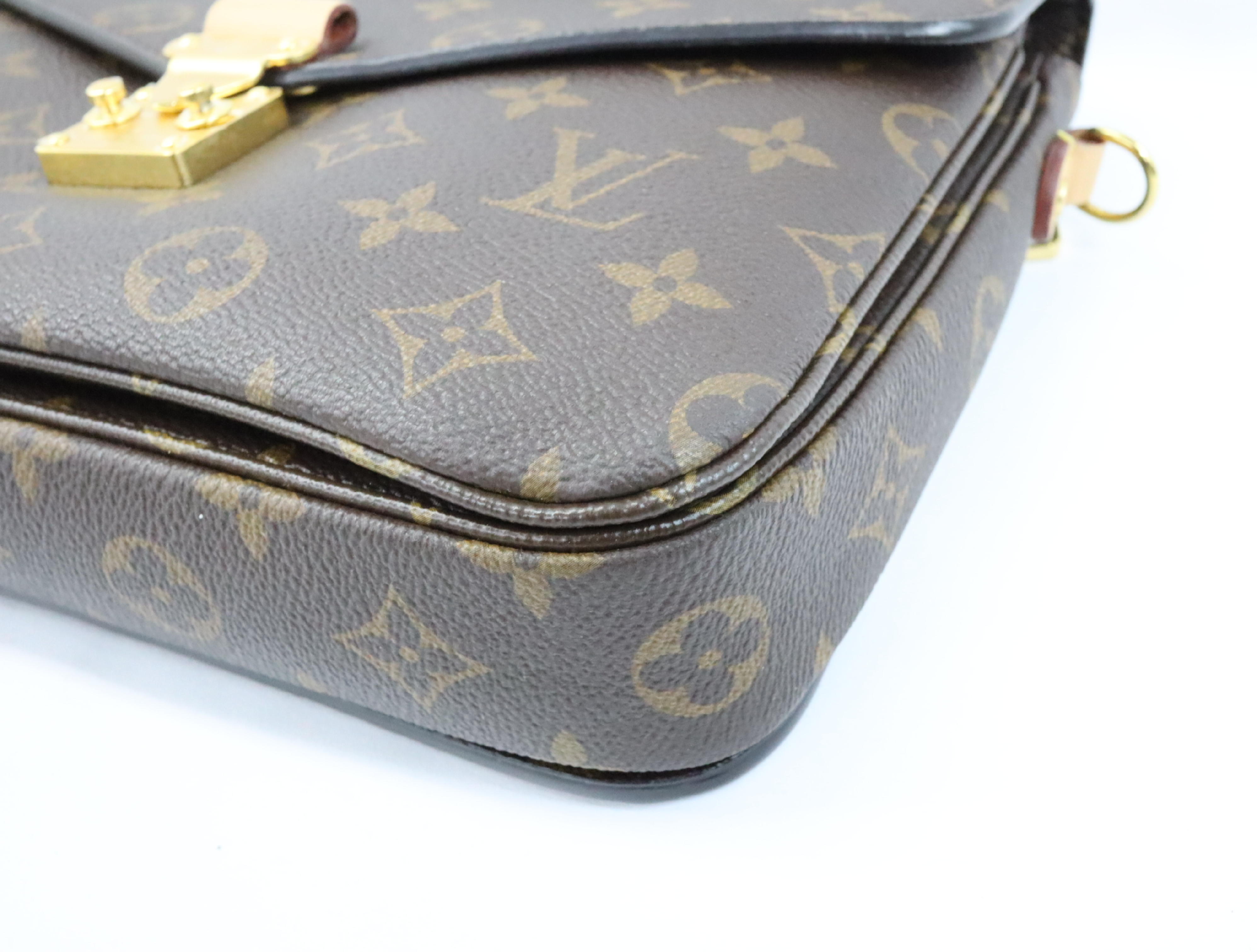 Monogram Pochette Métis MM M44875 Shoulder Bag (RFID detected) — view 6
