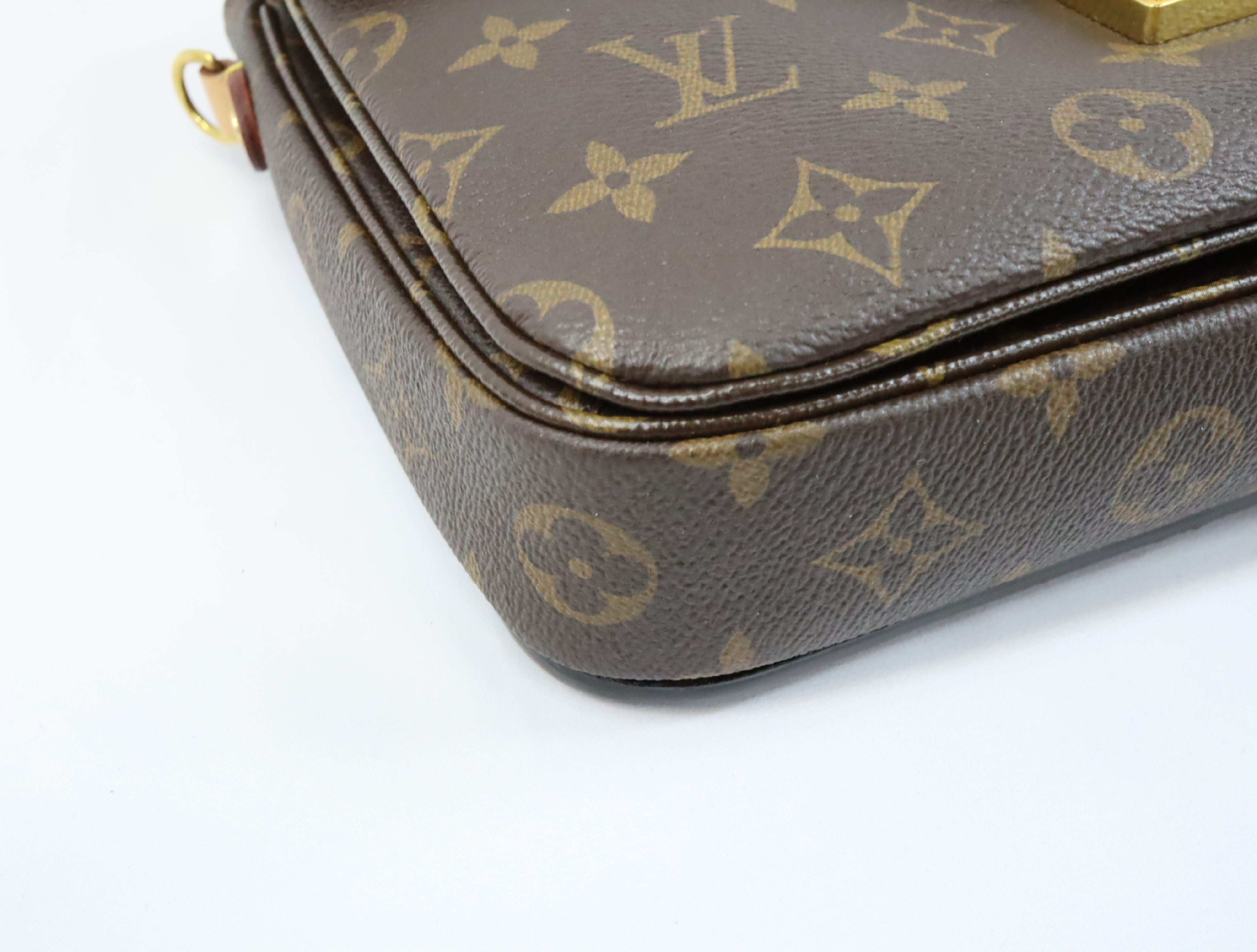 Monogram Pochette Métis MM M44875 Shoulder Bag (RFID detected) — view 7