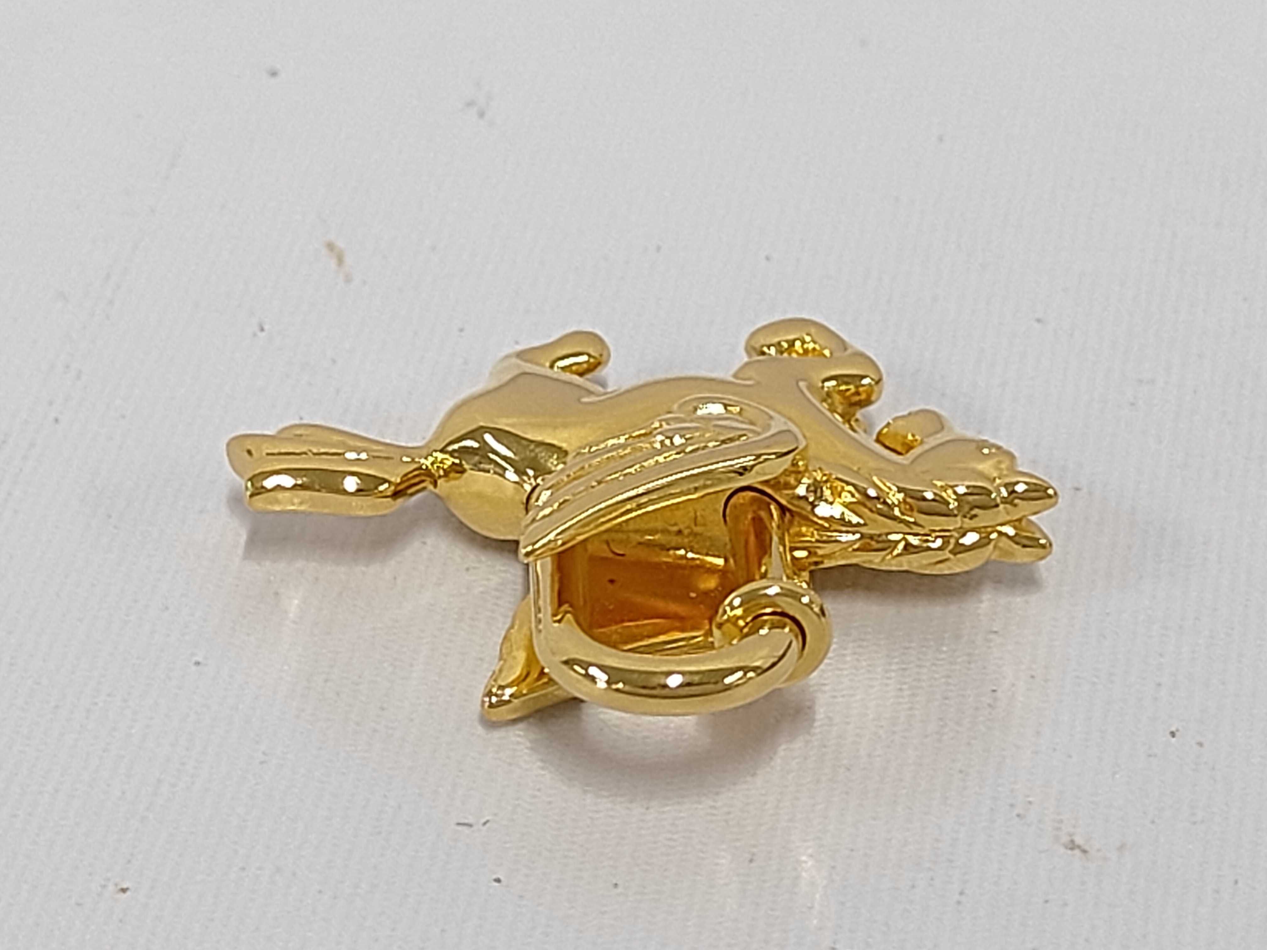 Pegasus Cadena Gold Charm and other accessories — view 5