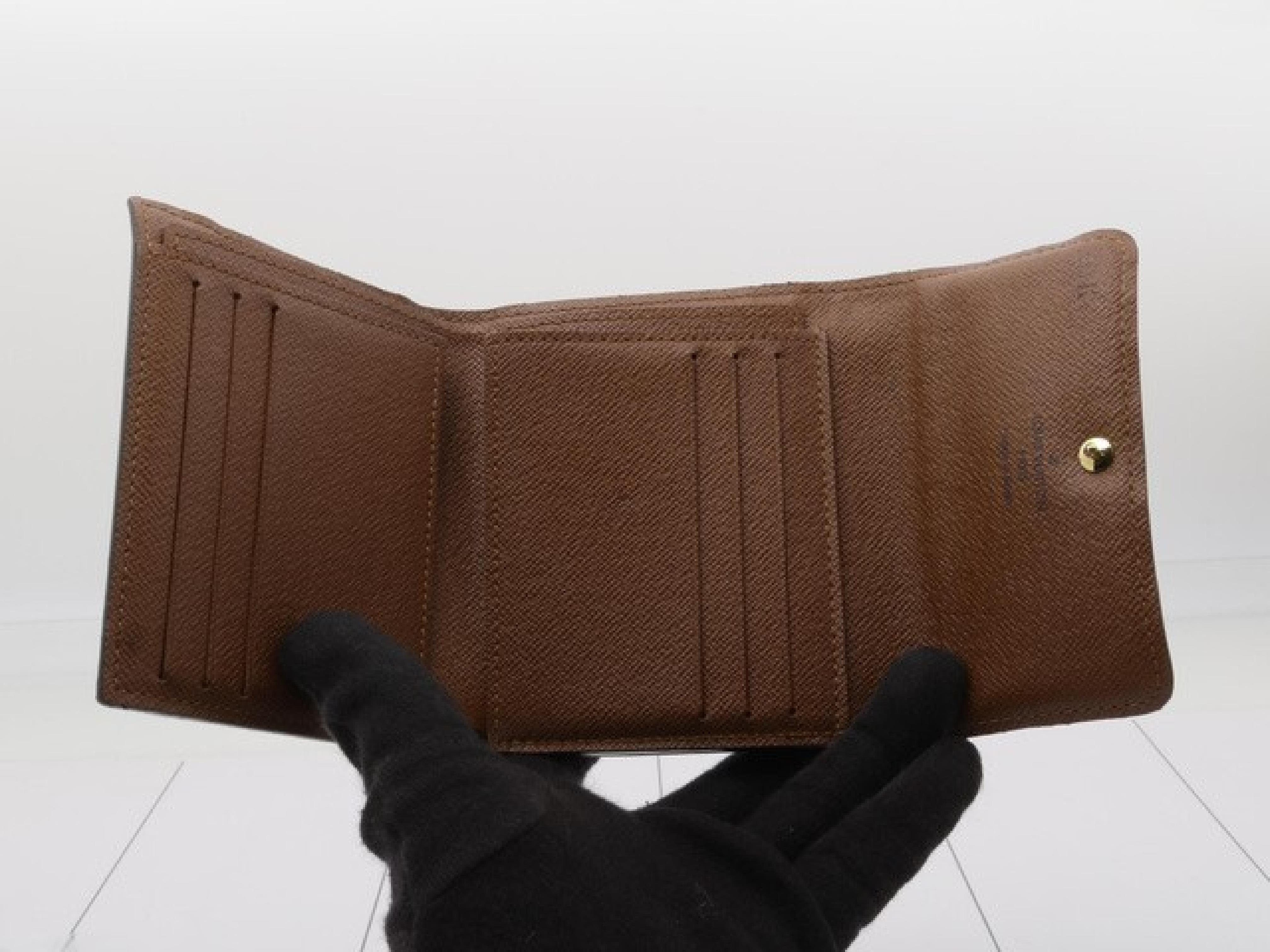 Monogram Portefeuille Anais Tri-fold Wallet — view 4