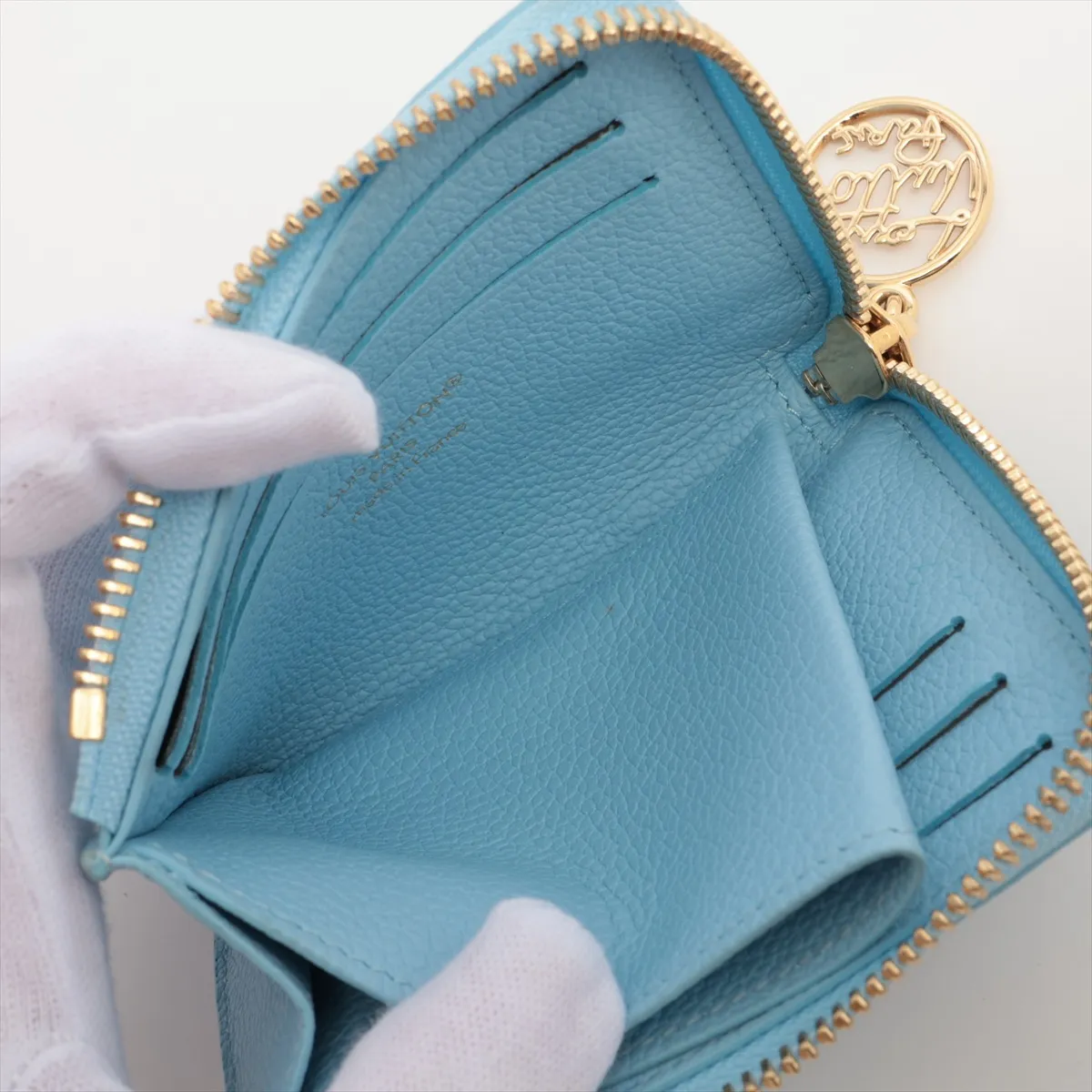 Monogram Empreinte Portefeuille Lisa M27488 Light Blue Compact Wallet (RFID detected) — view 4