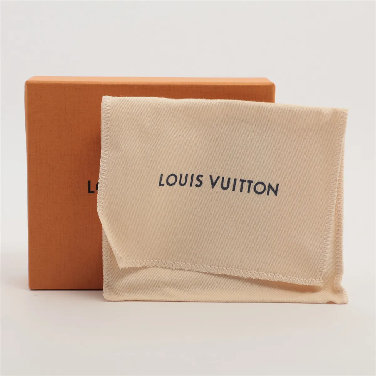 Monogram Empreinte Portefeuille Lisa M27488 Light Blue Compact Wallet (RFID detected) — view 10