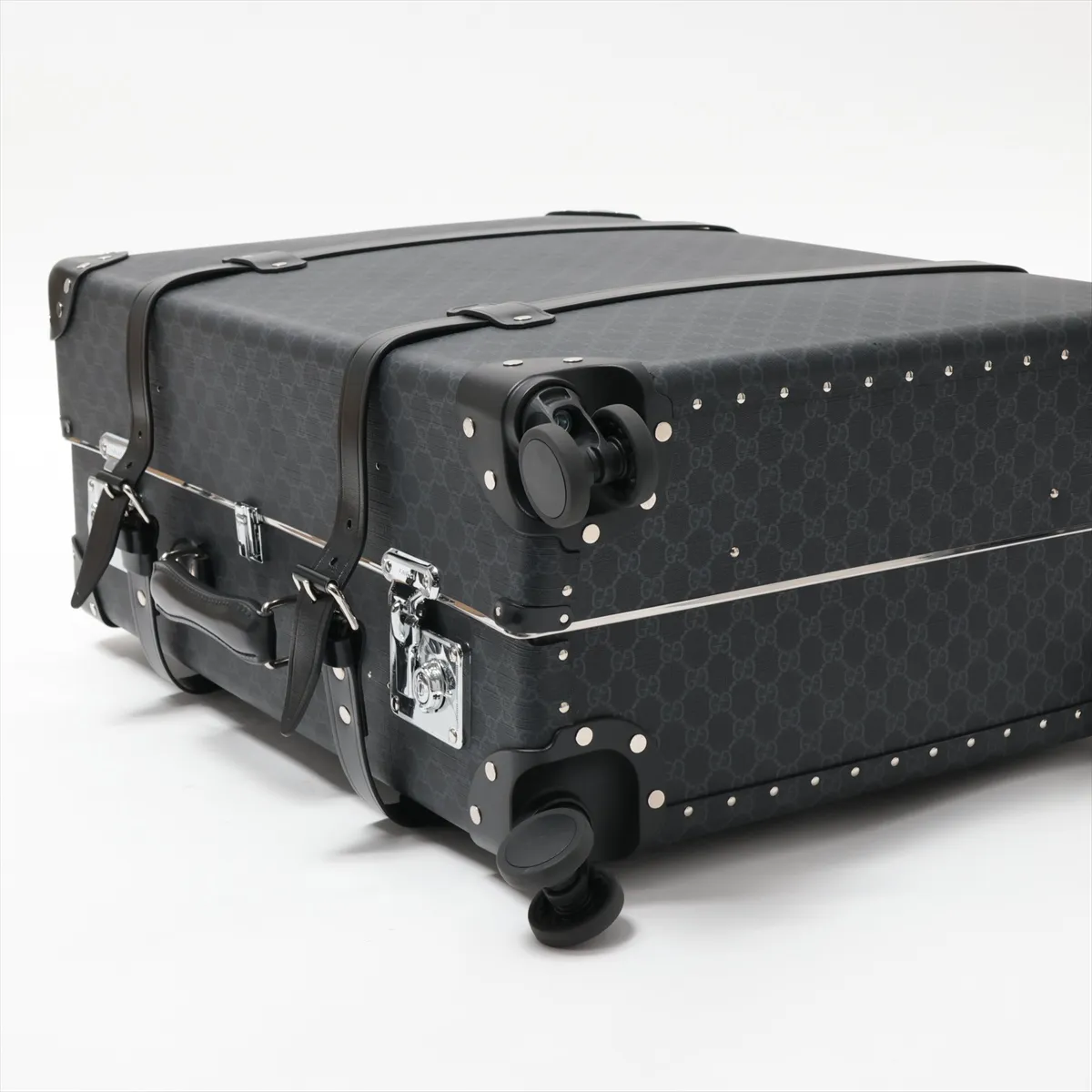[Individually packaged] Gucci x Globe-Trotter GG Supreme PVC x Leather x Studs Carry Case Black 533621 — view 4
