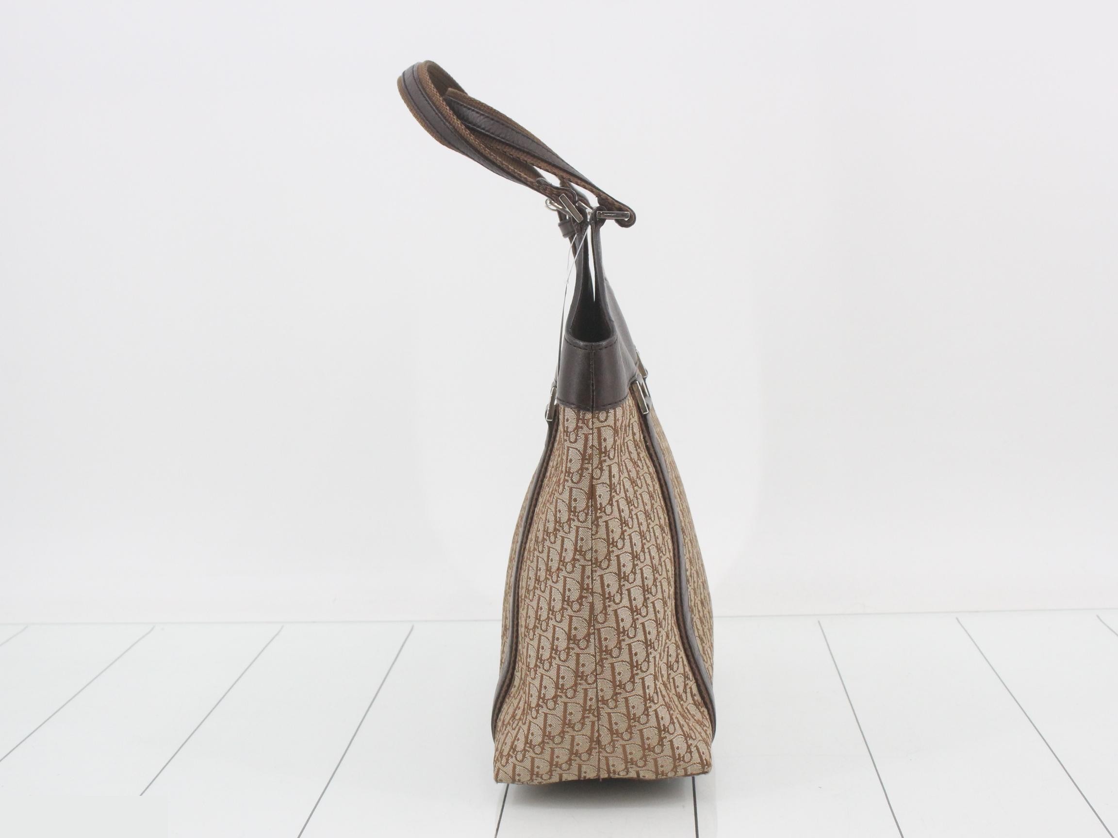 Other lines: Bags & Handbags, Street Chic, Trotter, Brown, Beige — view 3