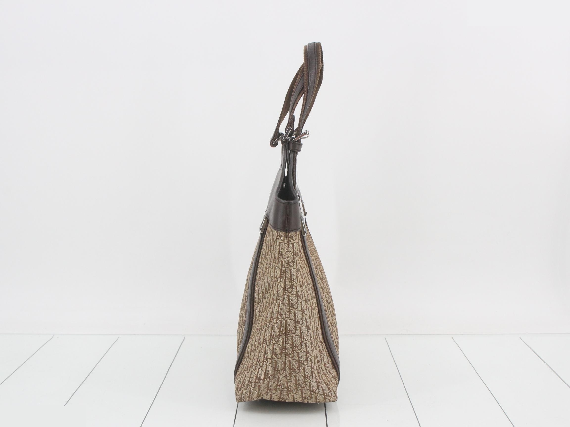 Other lines: Bags & Handbags, Street Chic, Trotter, Brown, Beige — view 4