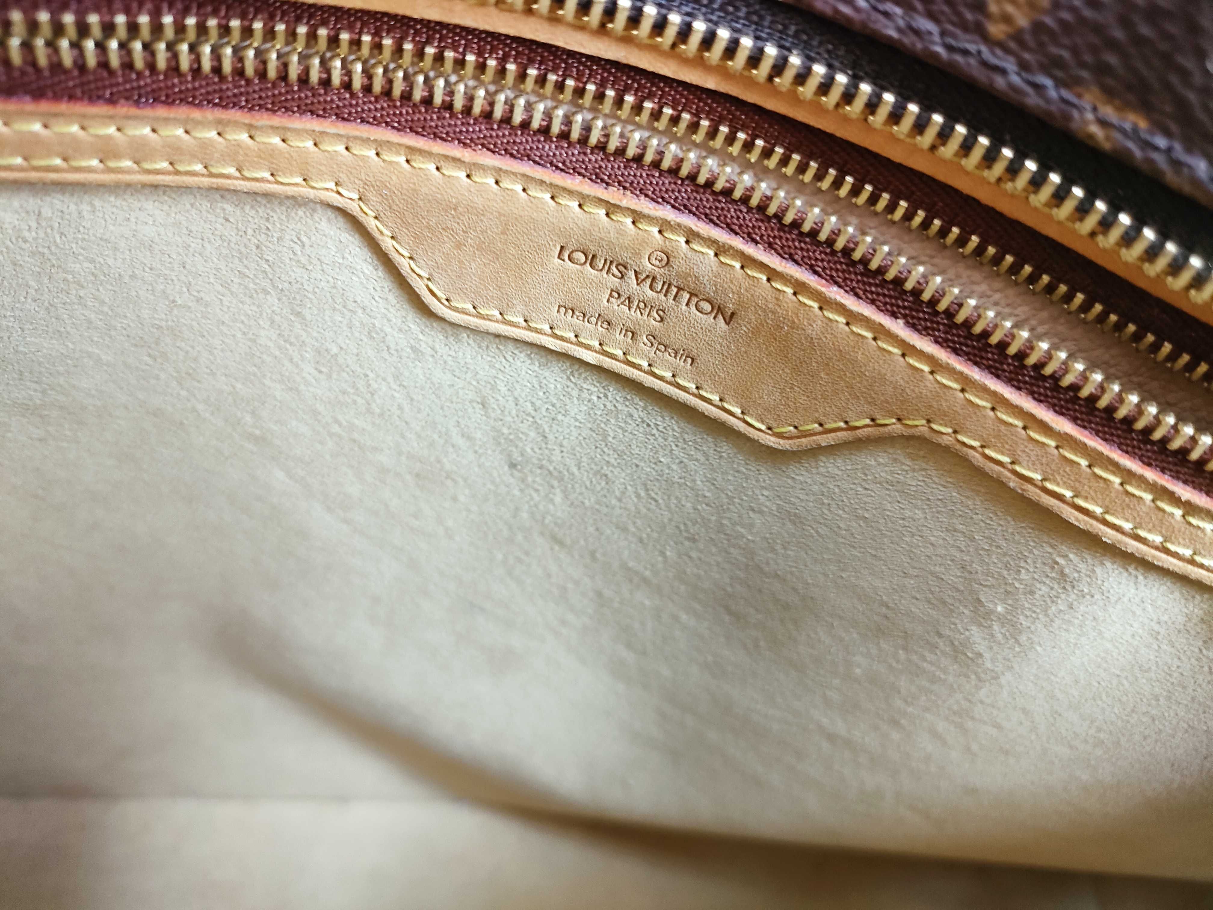 Monogram Luco M51155 Tote Bag — view 11