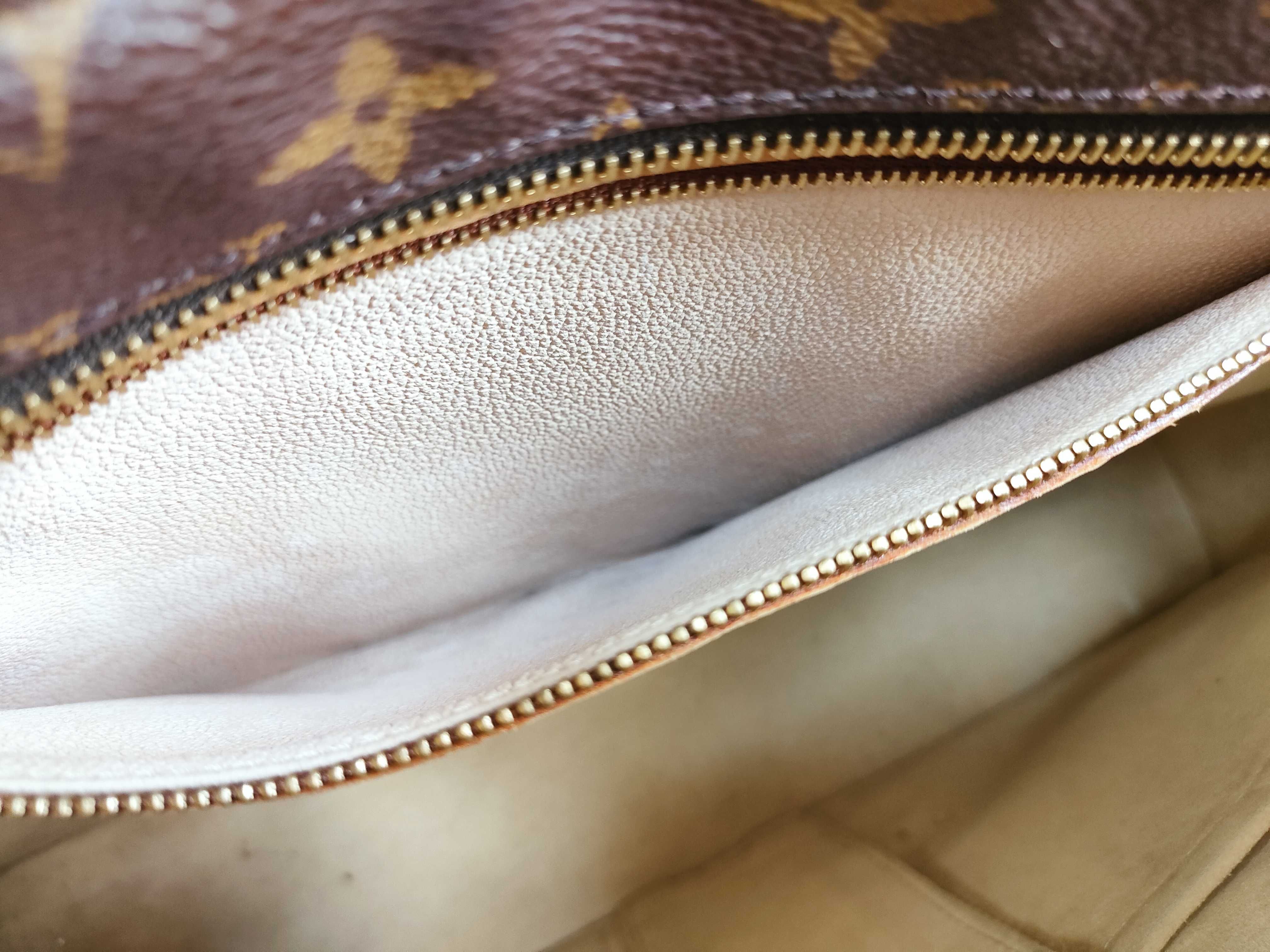 Monogram Luco M51155 Tote Bag — view 12