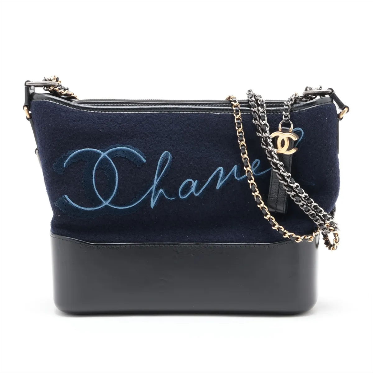 Gabrielle de Chanel wool x leather chain shoulder bag, navy x black, gold x silver hardware, item number 26149731, serial number in the 26 range.