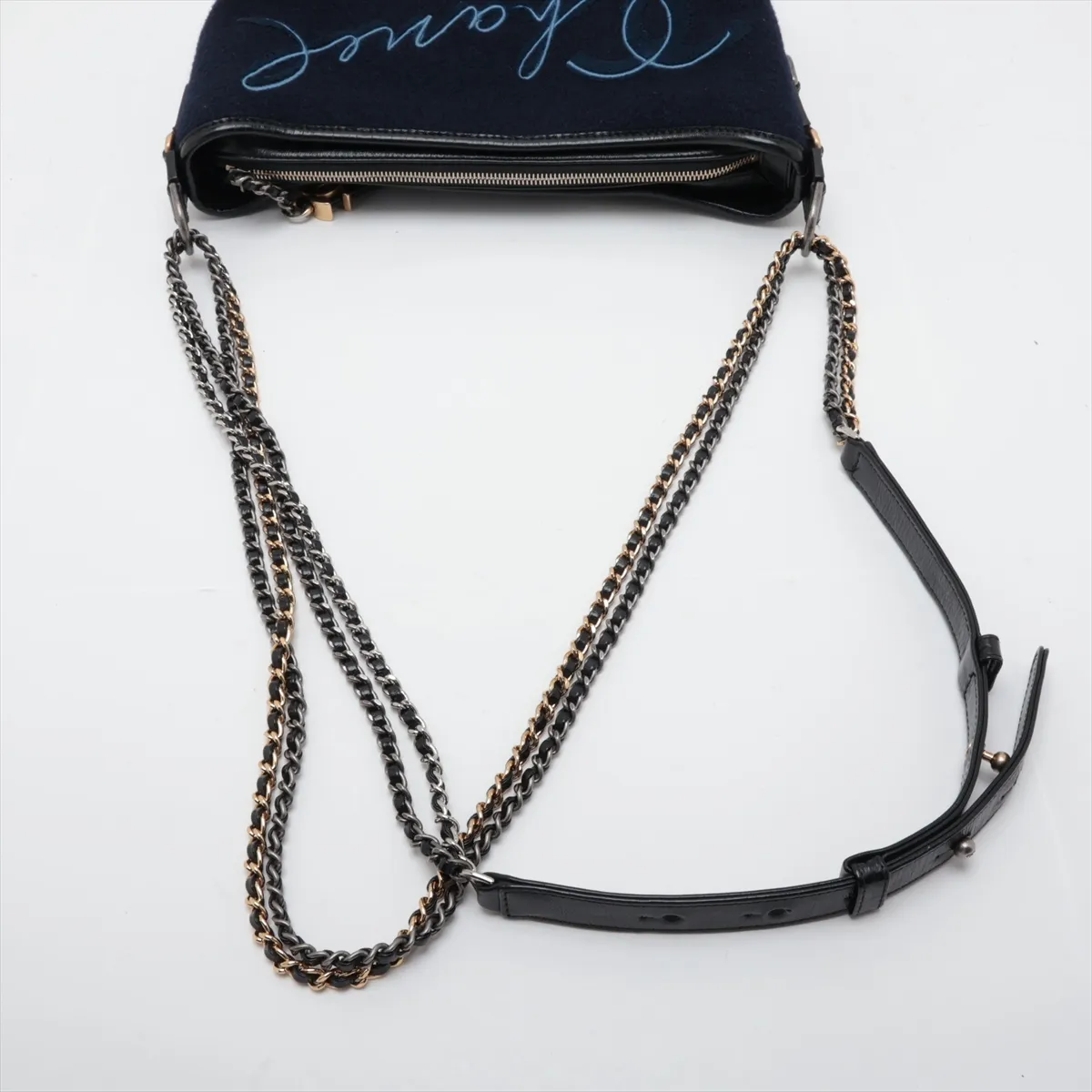 Gabrielle de Chanel wool x leather chain shoulder bag, navy x black, gold x silver hardware, item number 26149731, serial number in the 26 range. — view 5
