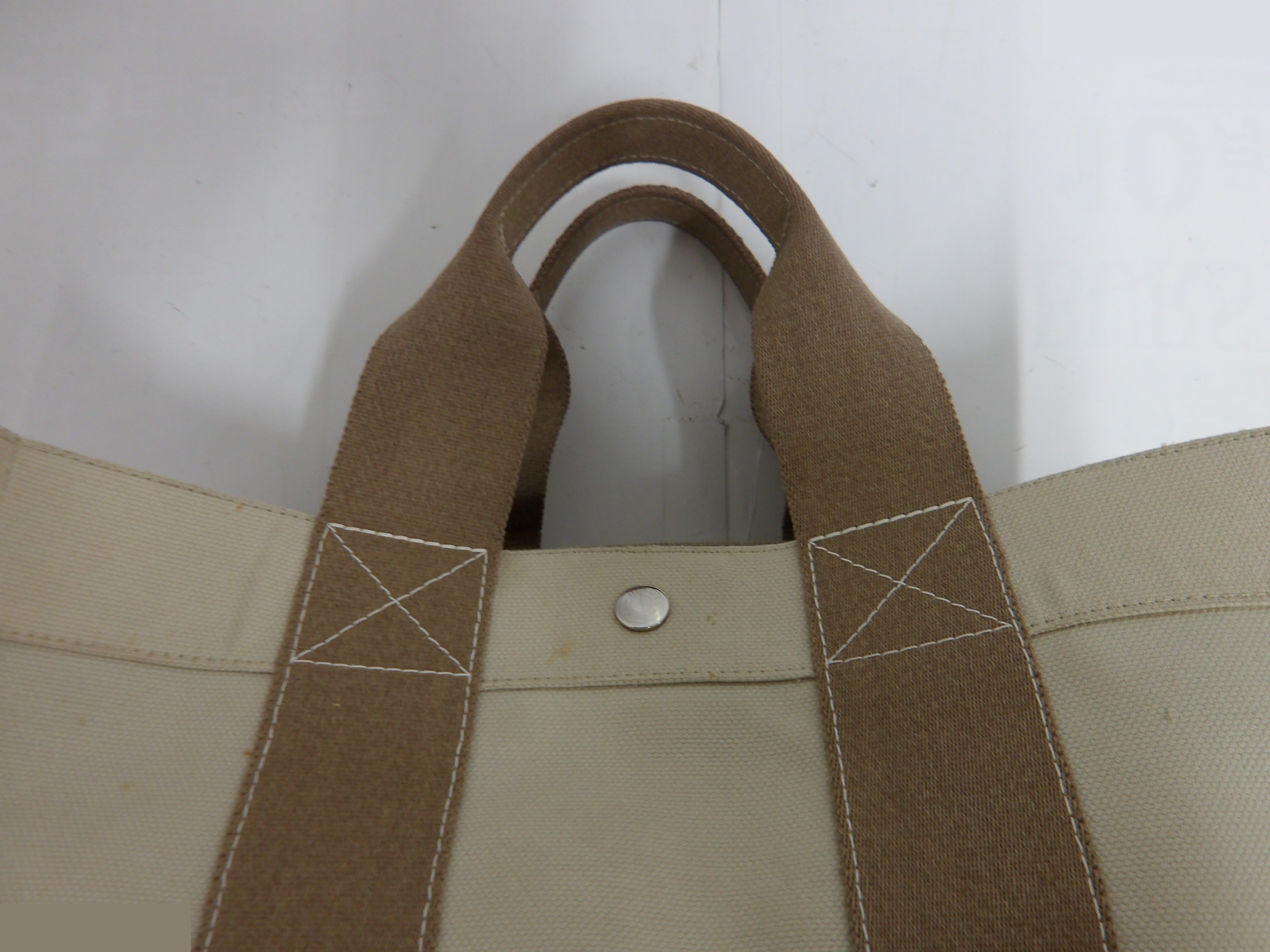 Coquillage PM Tote Bag with Pouch — view 8