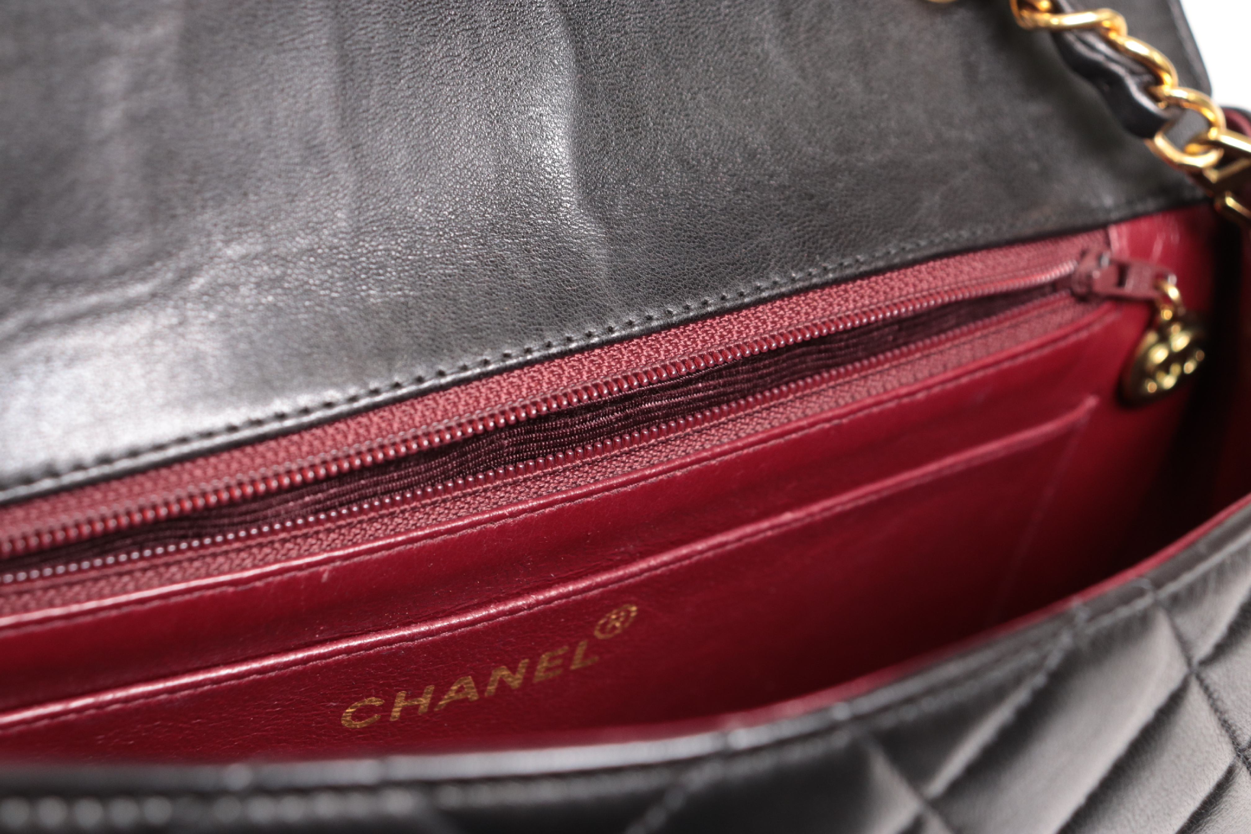 Diana 25 Lambskin Chain Shoulder Bag (Serial No. 2) — view 8